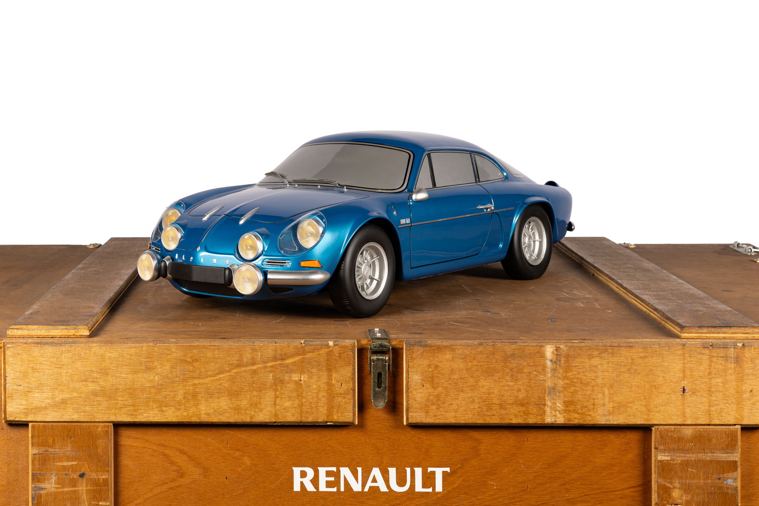 1971 Alpine A110 1600S - Scale Model (1)