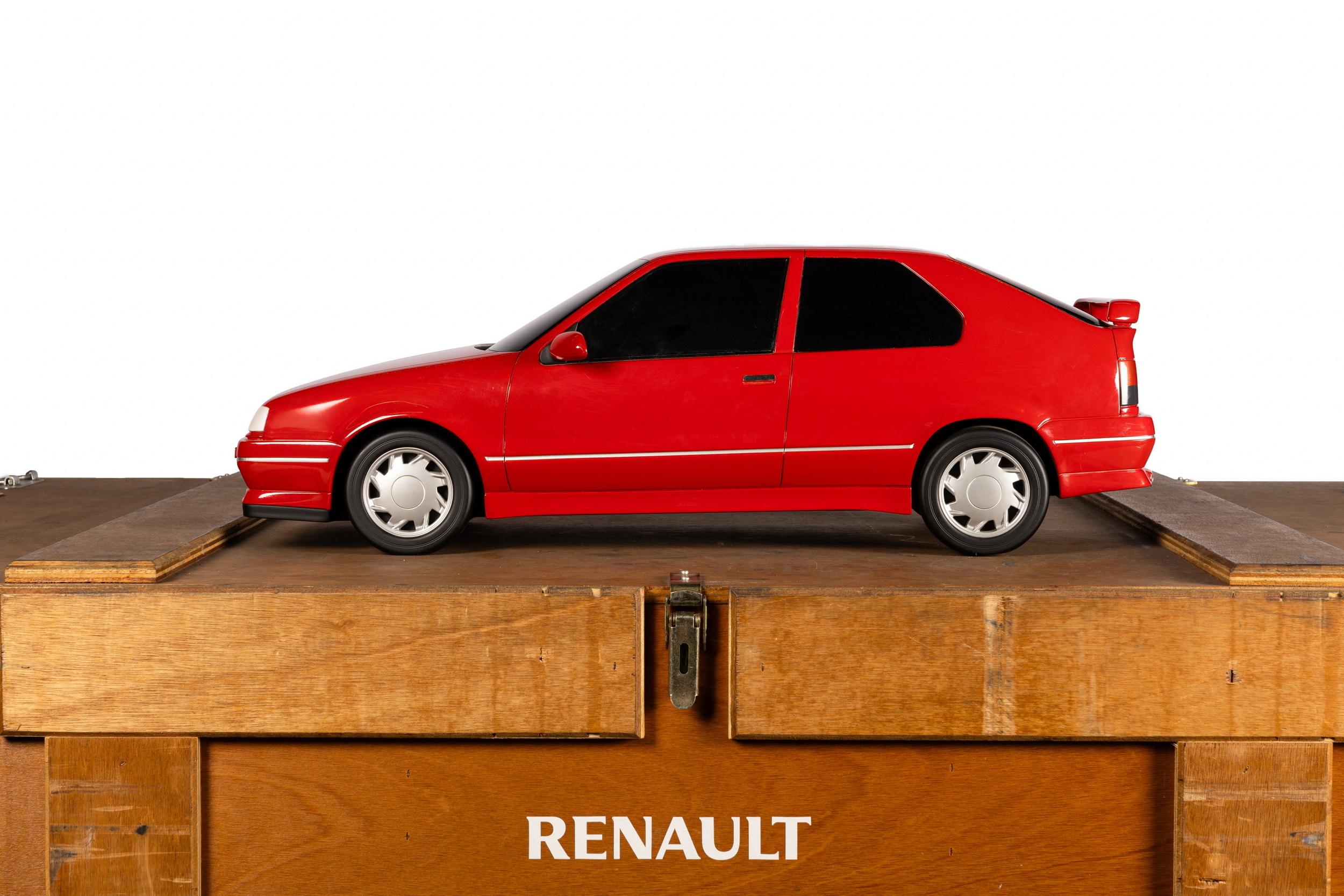 1990 Renault 19 16S - Scale Model (3)