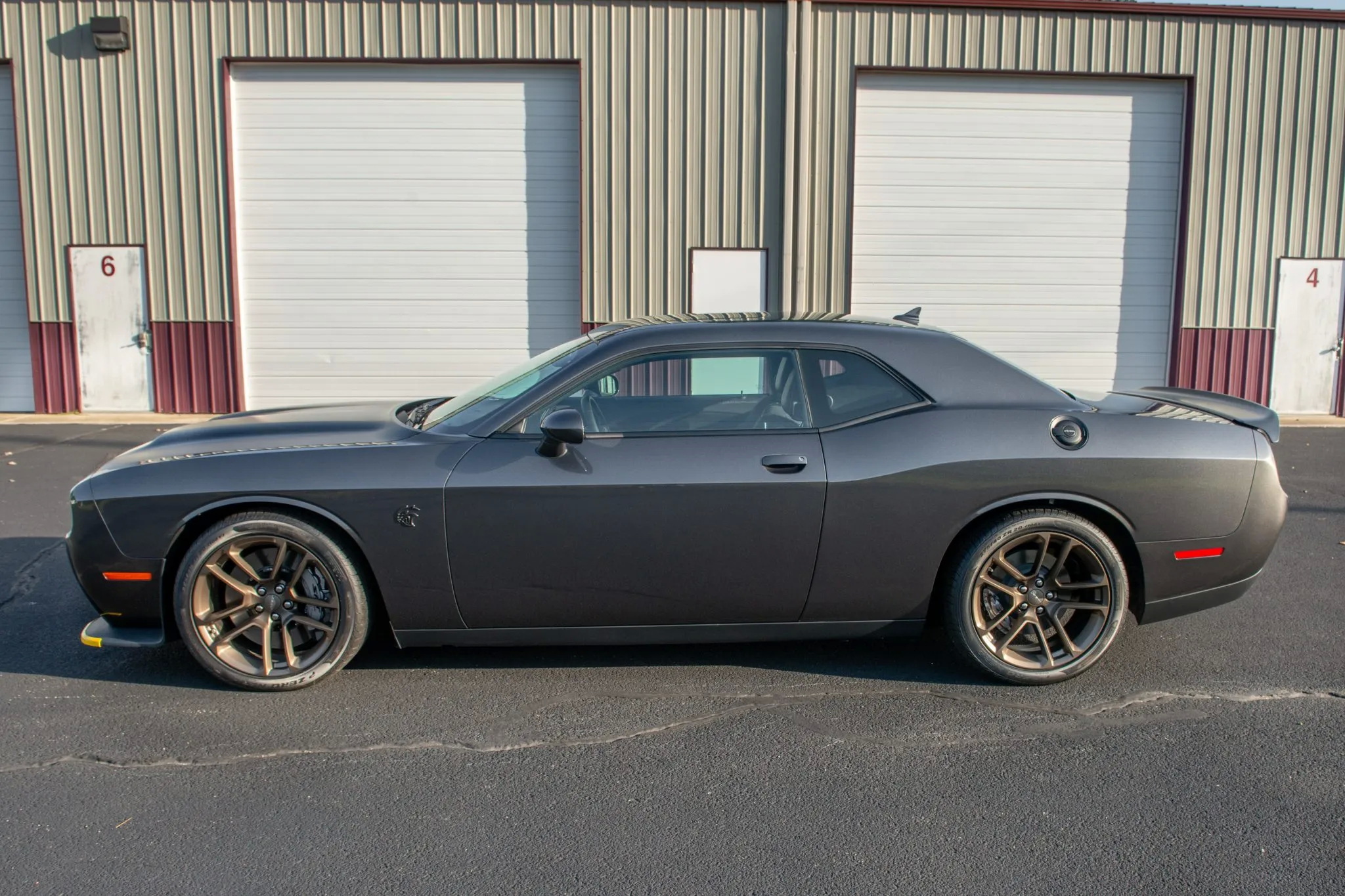 47-Mile 2023 Challenger SRT Hellcat Jailbreak Sells For Way Under