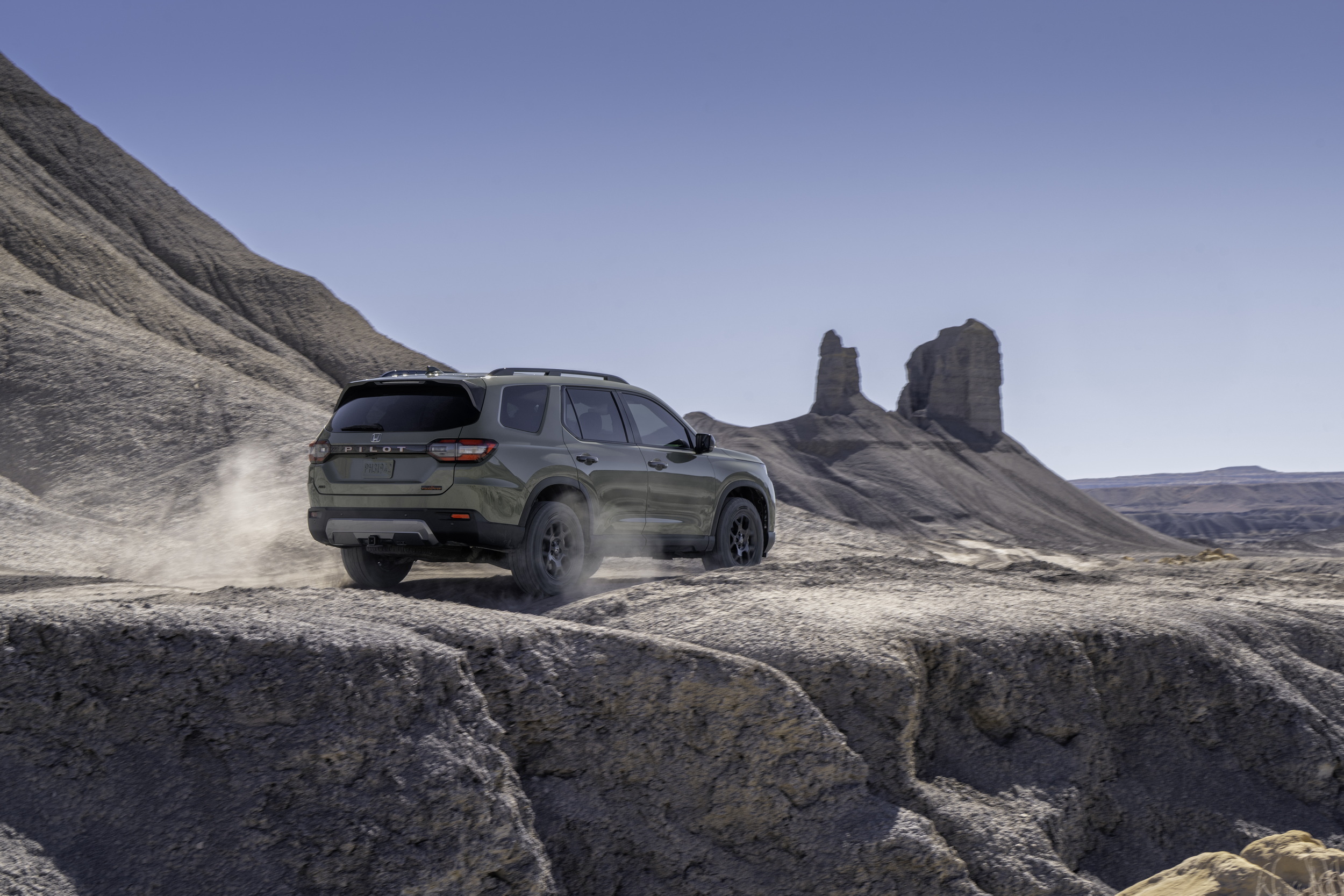 The 2026 Honda Pilot Finally Looks As Rugged As It Pretends To Be