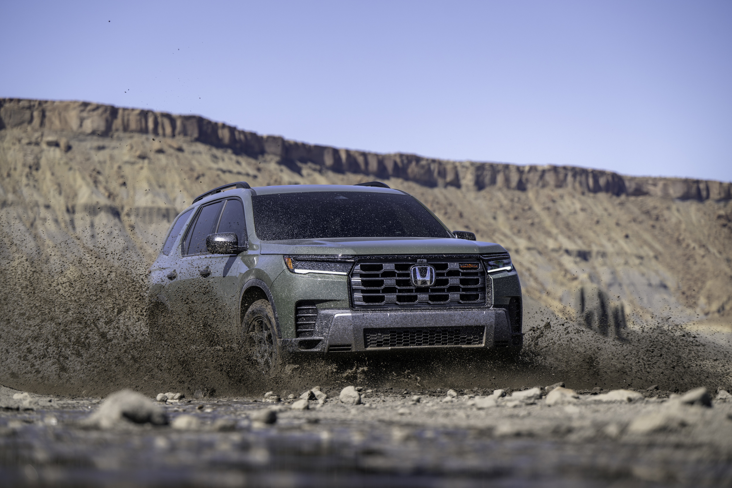 The 2026 Honda Pilot Finally Looks As Rugged As It Pretends To Be