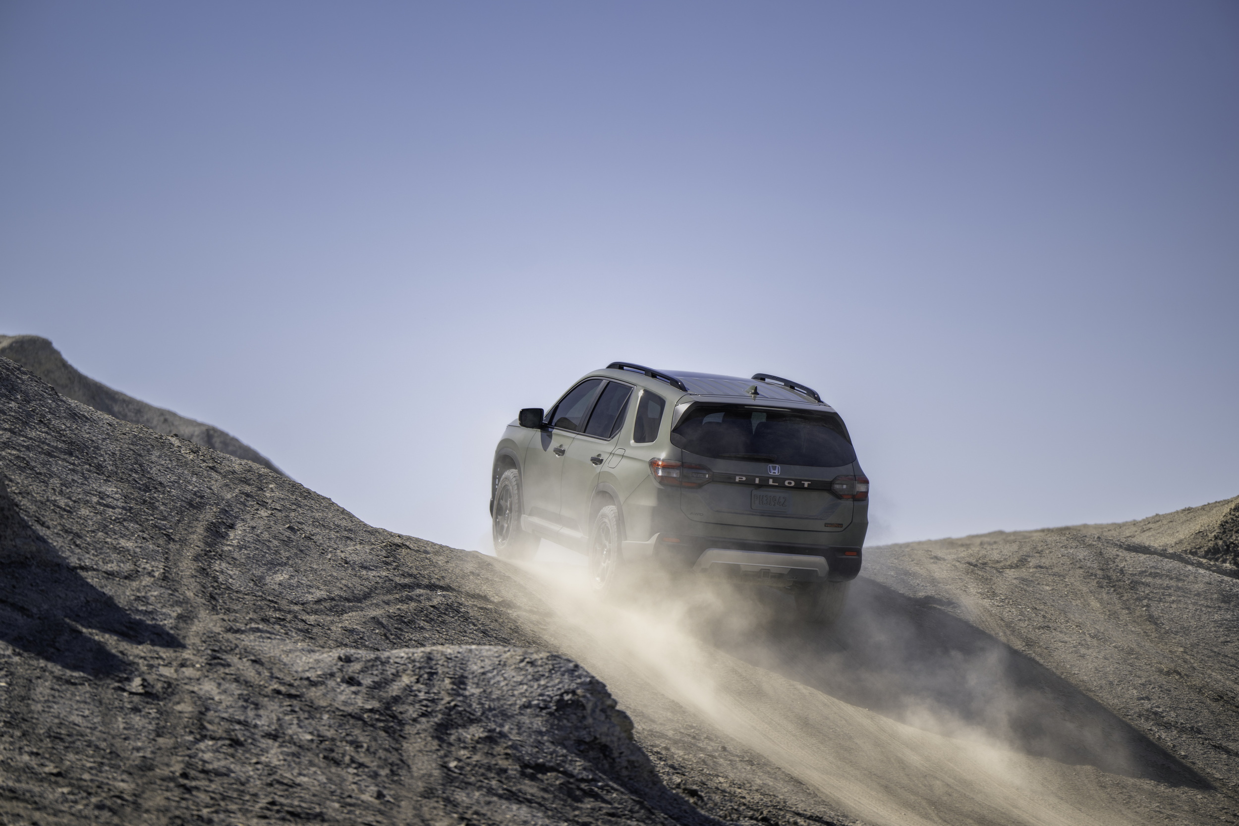 The 2026 Honda Pilot Finally Looks As Rugged As It Pretends To Be