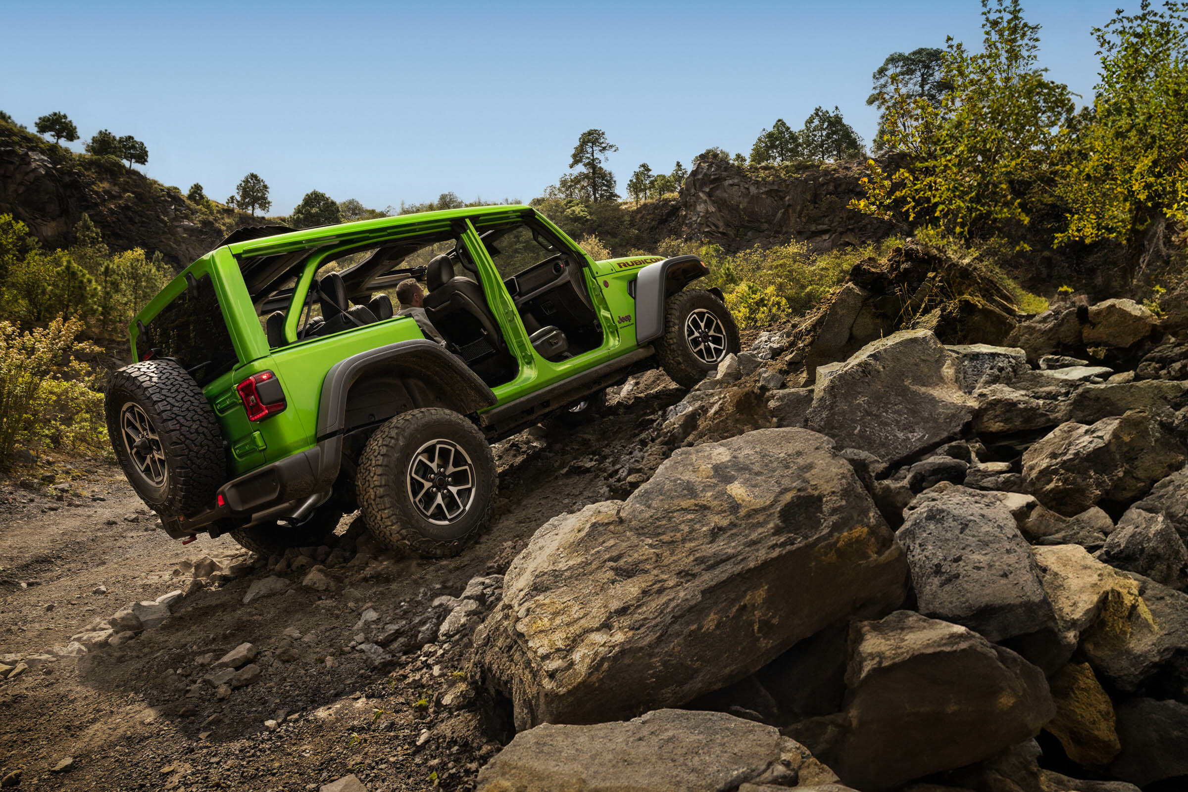 2026 Jeep Wrangler 00015