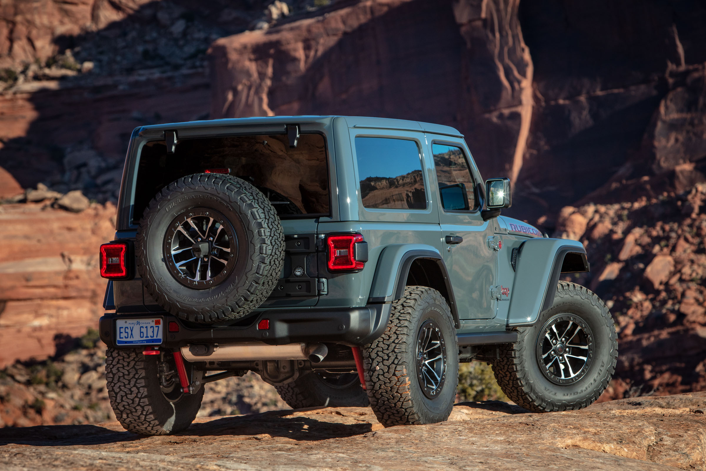 2026 Jeep Wrangler 00034
