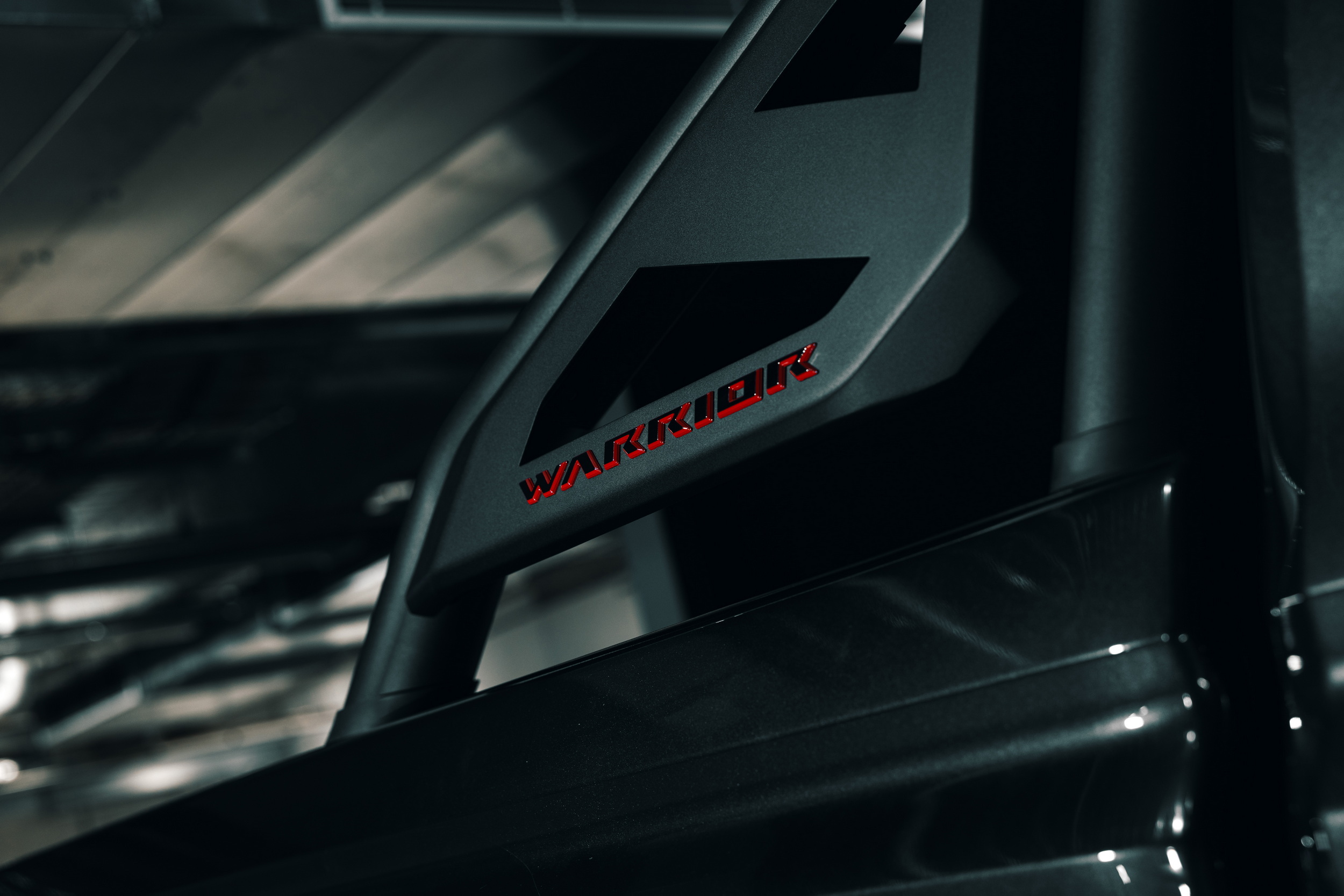 Nissan переслідує Ranger Tremor та Land Cruiser GR Sport