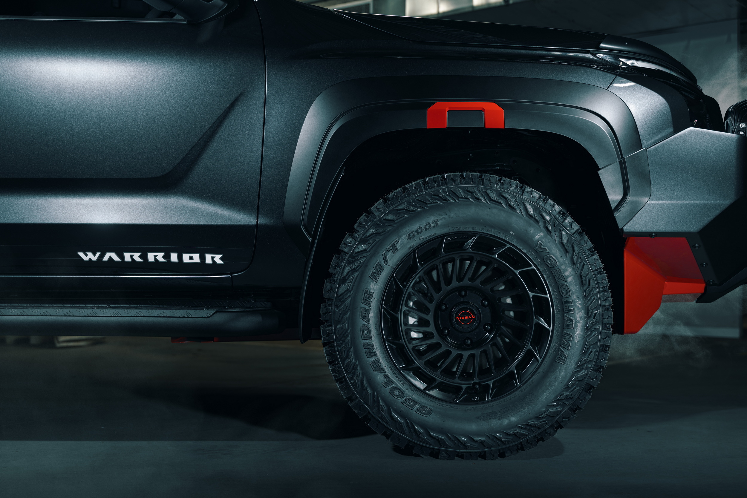 Nissan переслідує Ranger Tremor та Land Cruiser GR Sport