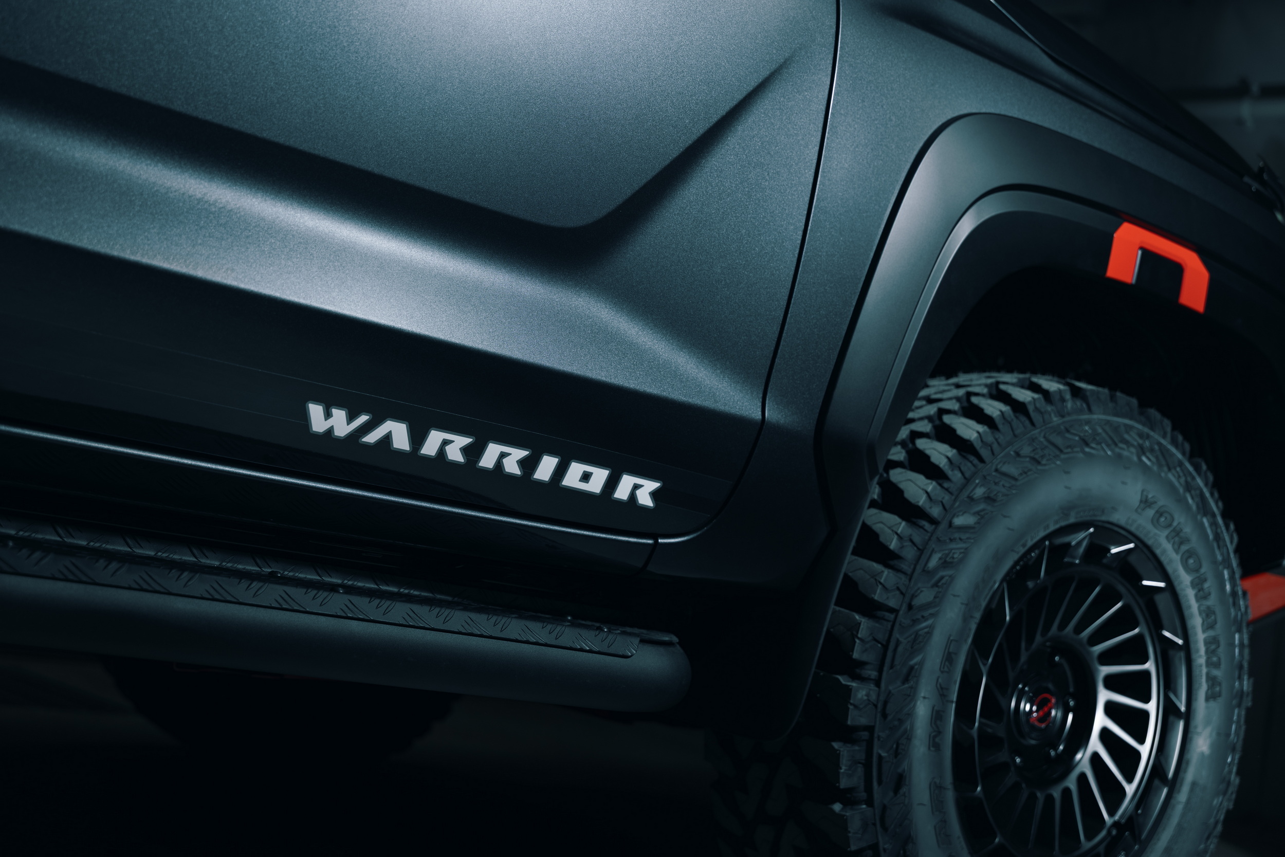 Nissan переслідує Ranger Tremor та Land Cruiser GR Sport