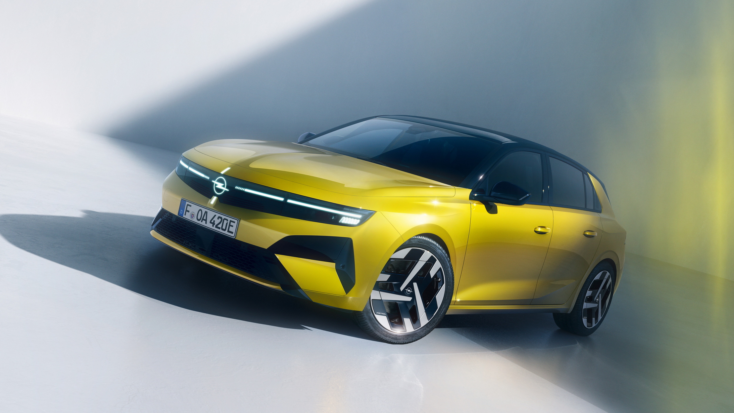 Opel Bets This Facelift Will Keep Buyers Away From SUVs