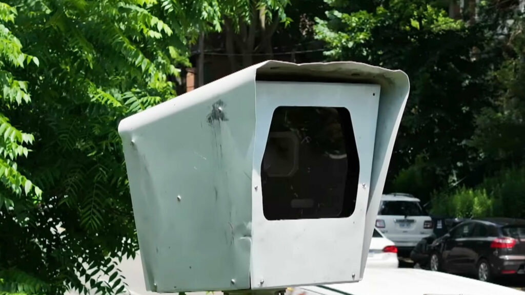  Oakland’s New Speed Cameras Cashed 82,000 Tickets In Just Five Weeks