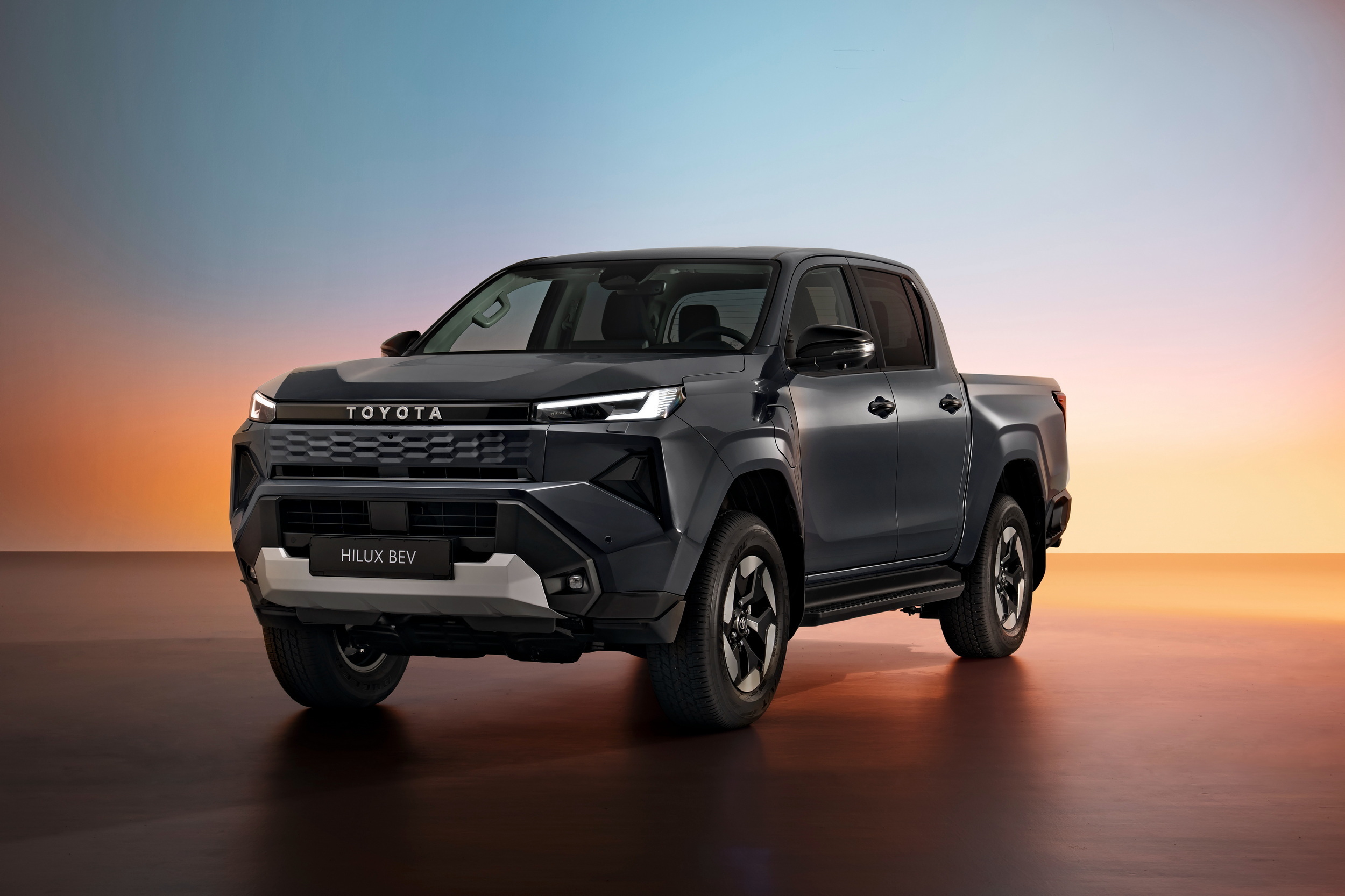 Toyota-Hilux-BEV-Europe-1.jpg