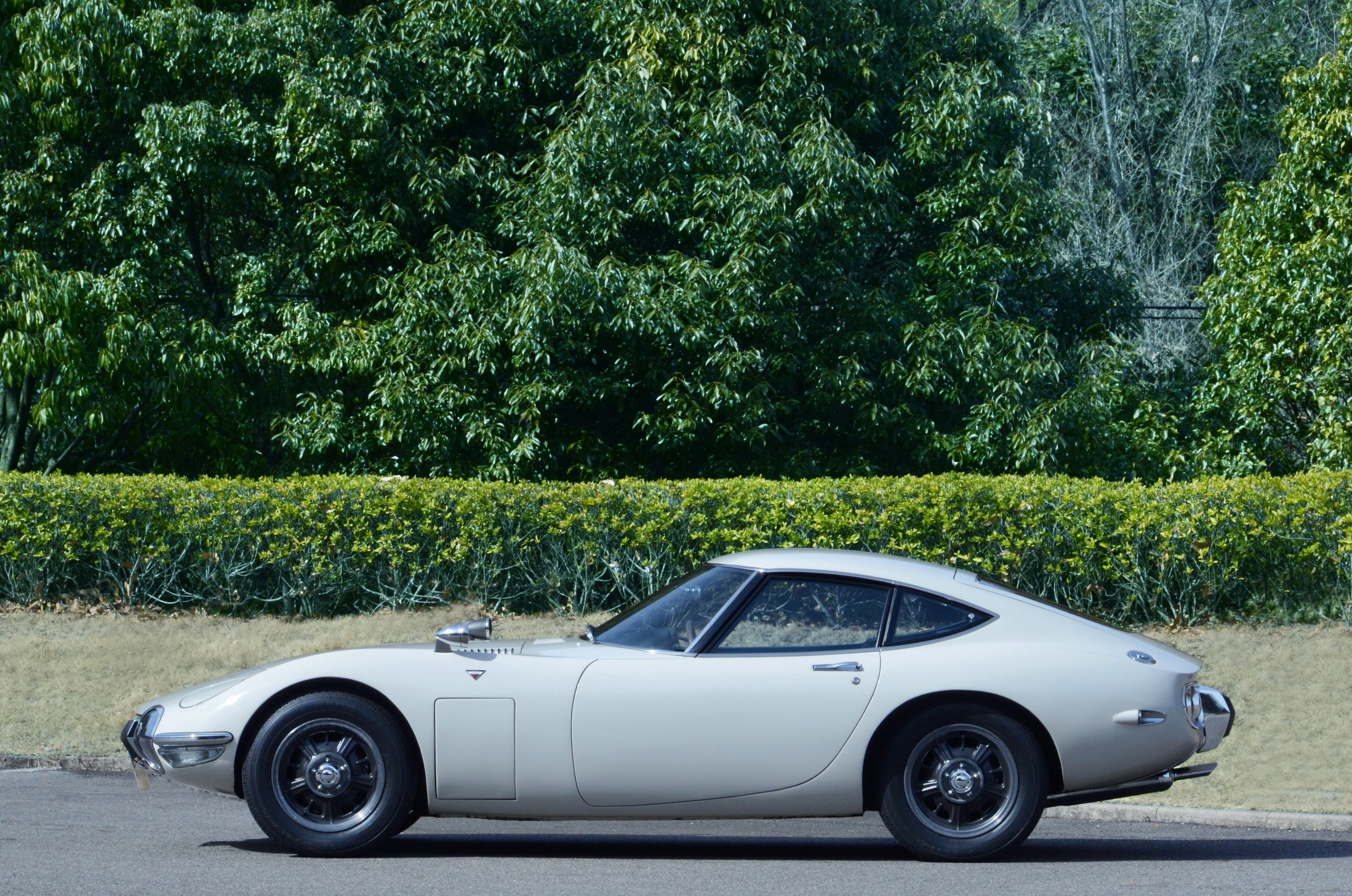1967 Toyota 2000GT (3)