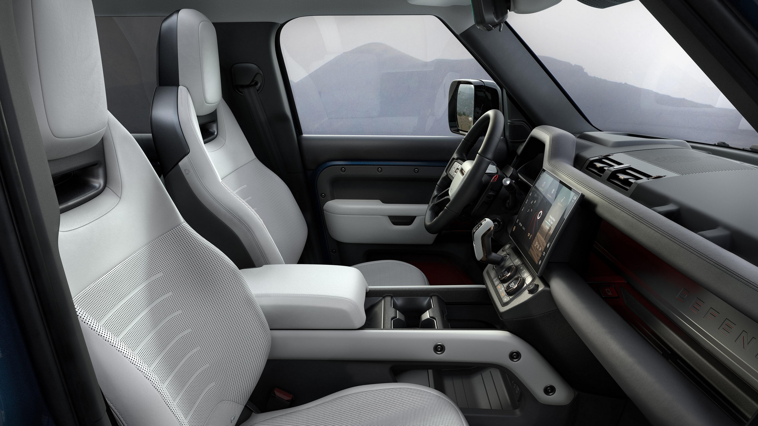 2026 Land Rover Defender Octa (12)
