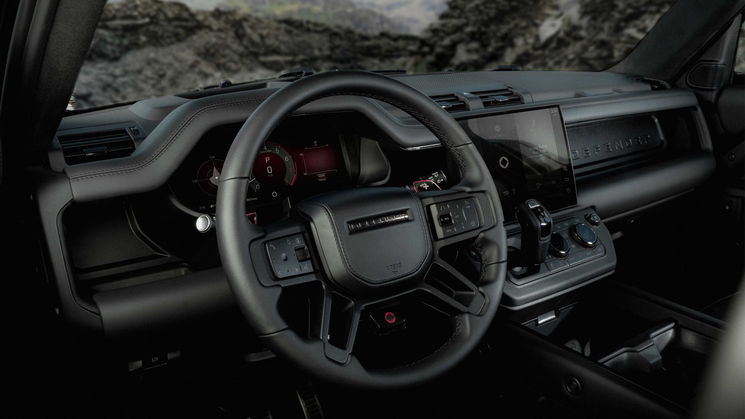 2026 Land Rover Defender Octa (4)