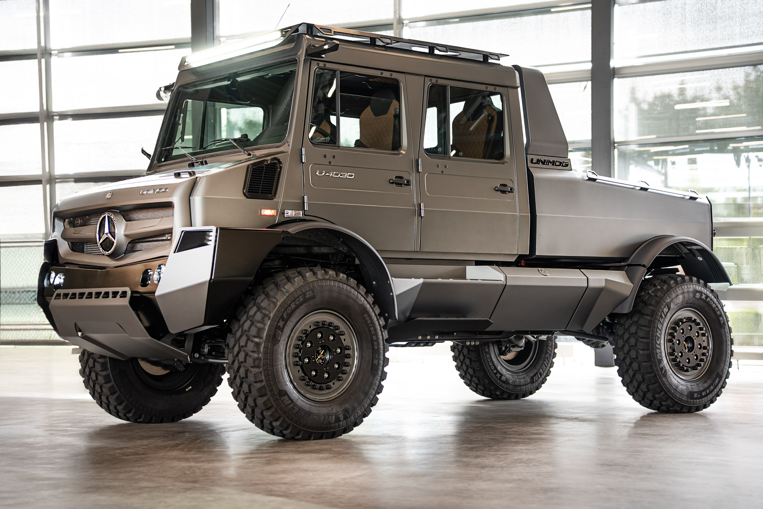 Mercedes Membuat Unimog Mewah yang Terlihat Terlalu Mewah untuk Planet Ini