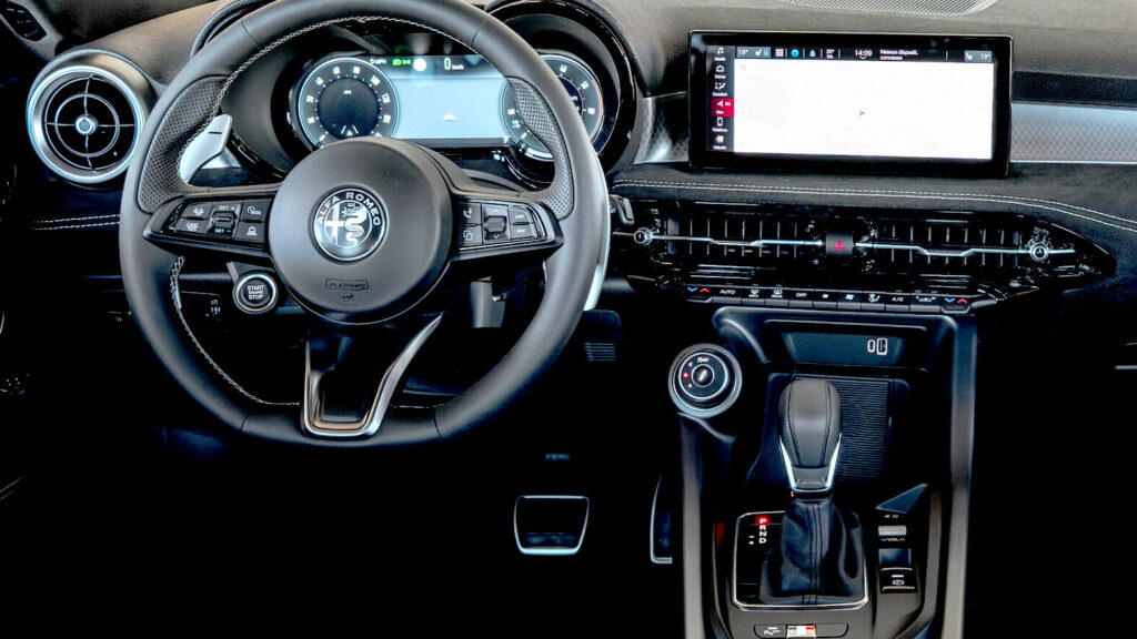 Зображення позашляховика Stellantis