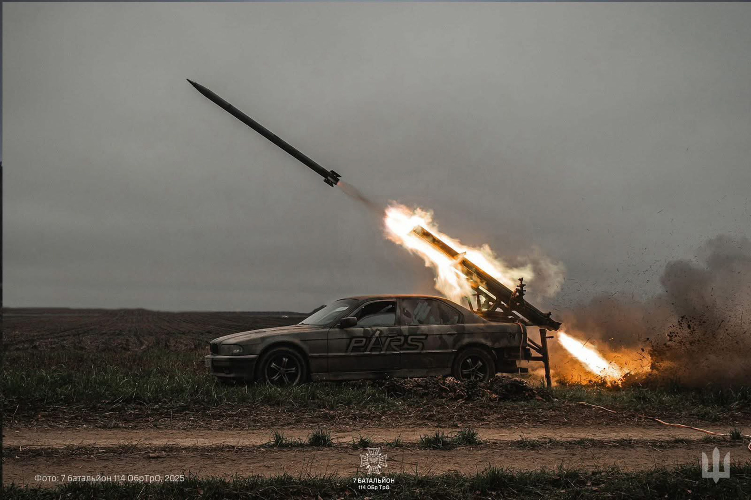 Ukraina Mengubah BMW Seri 7 Menjadi Peluncur Roket Mewah untuk Melawan Rusia