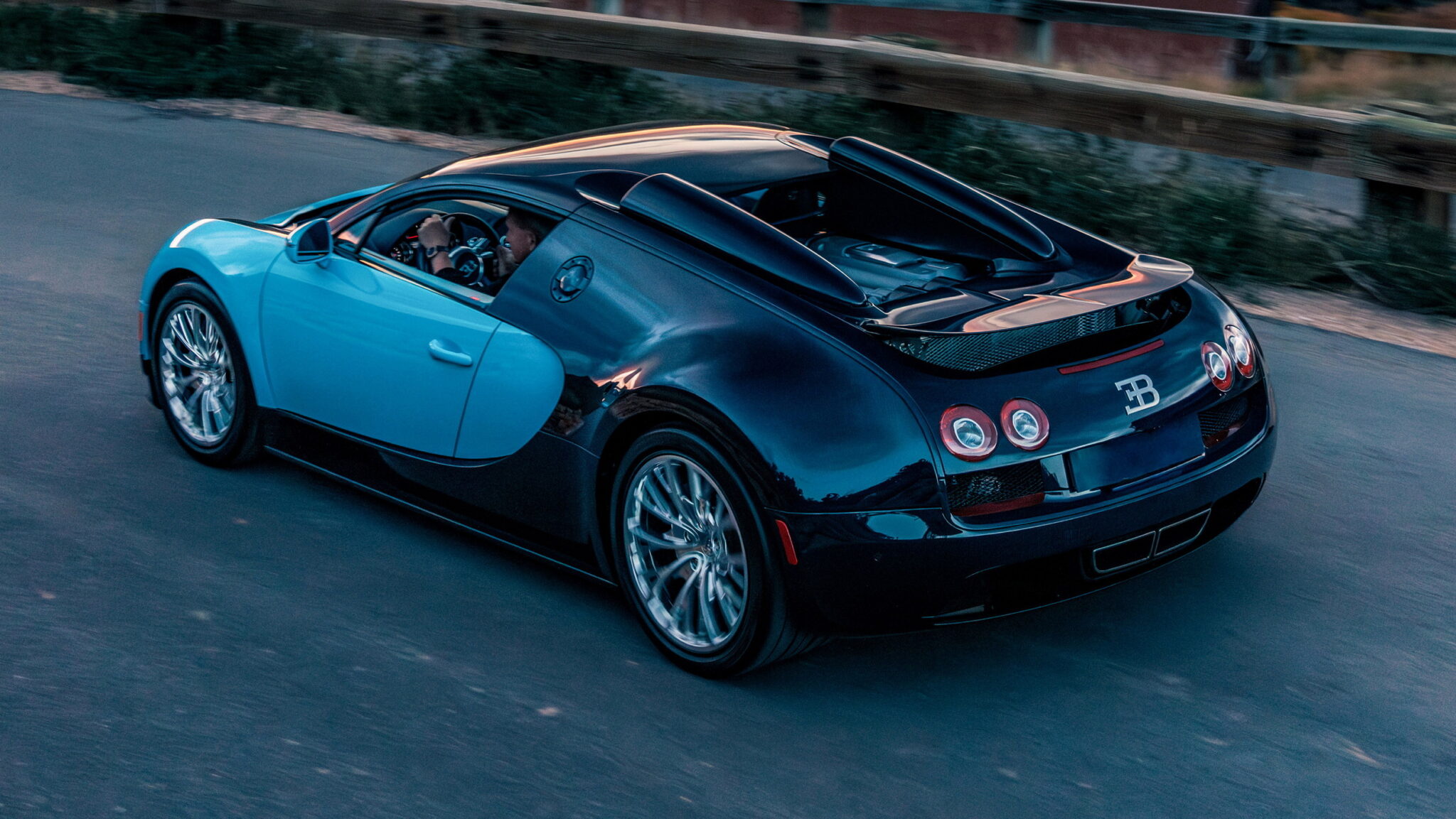The Bugatti Veyron Is Coming Back From The Dead | Carscoops