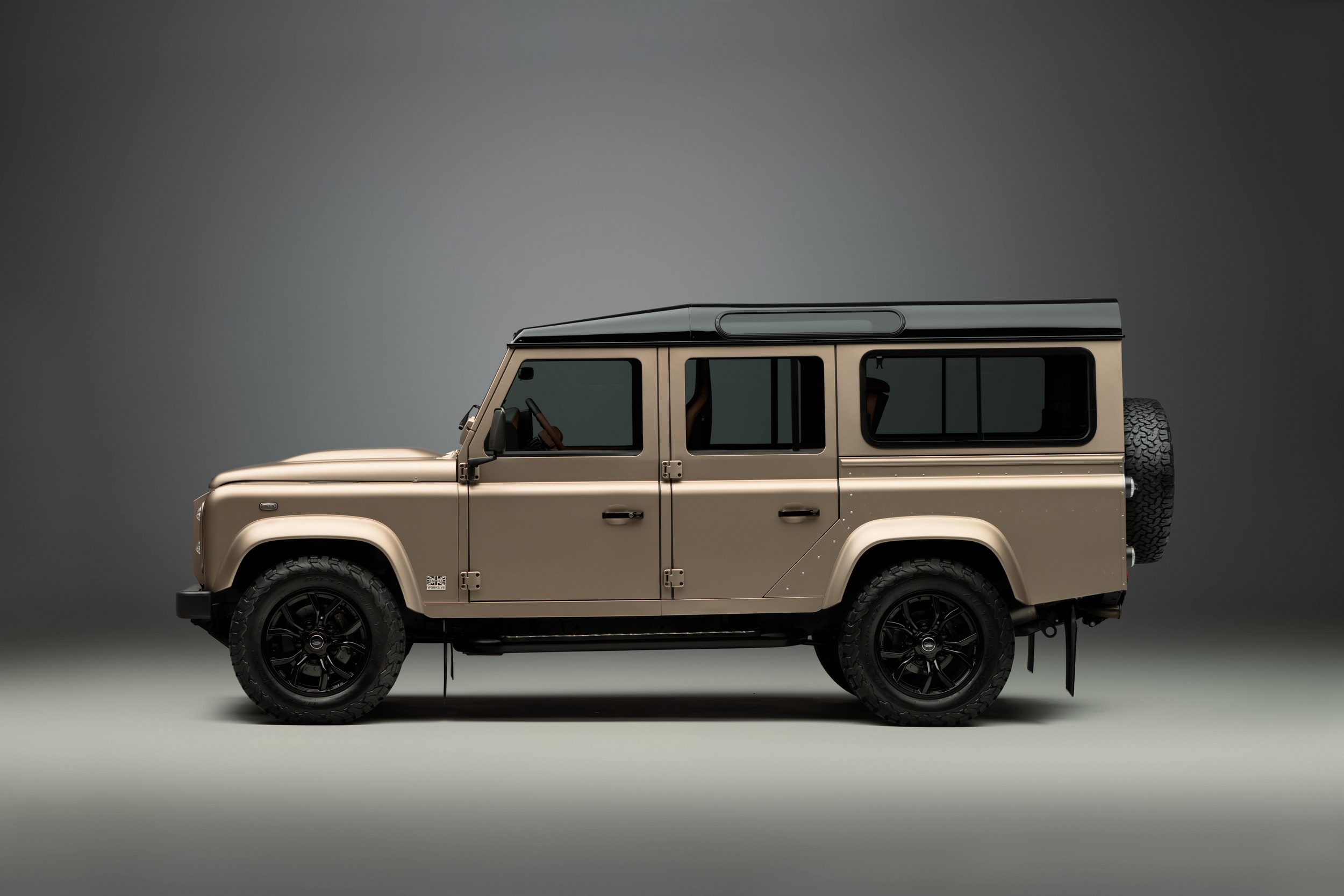 Land Rover Defender Classic V8 - Octa Colors (10)