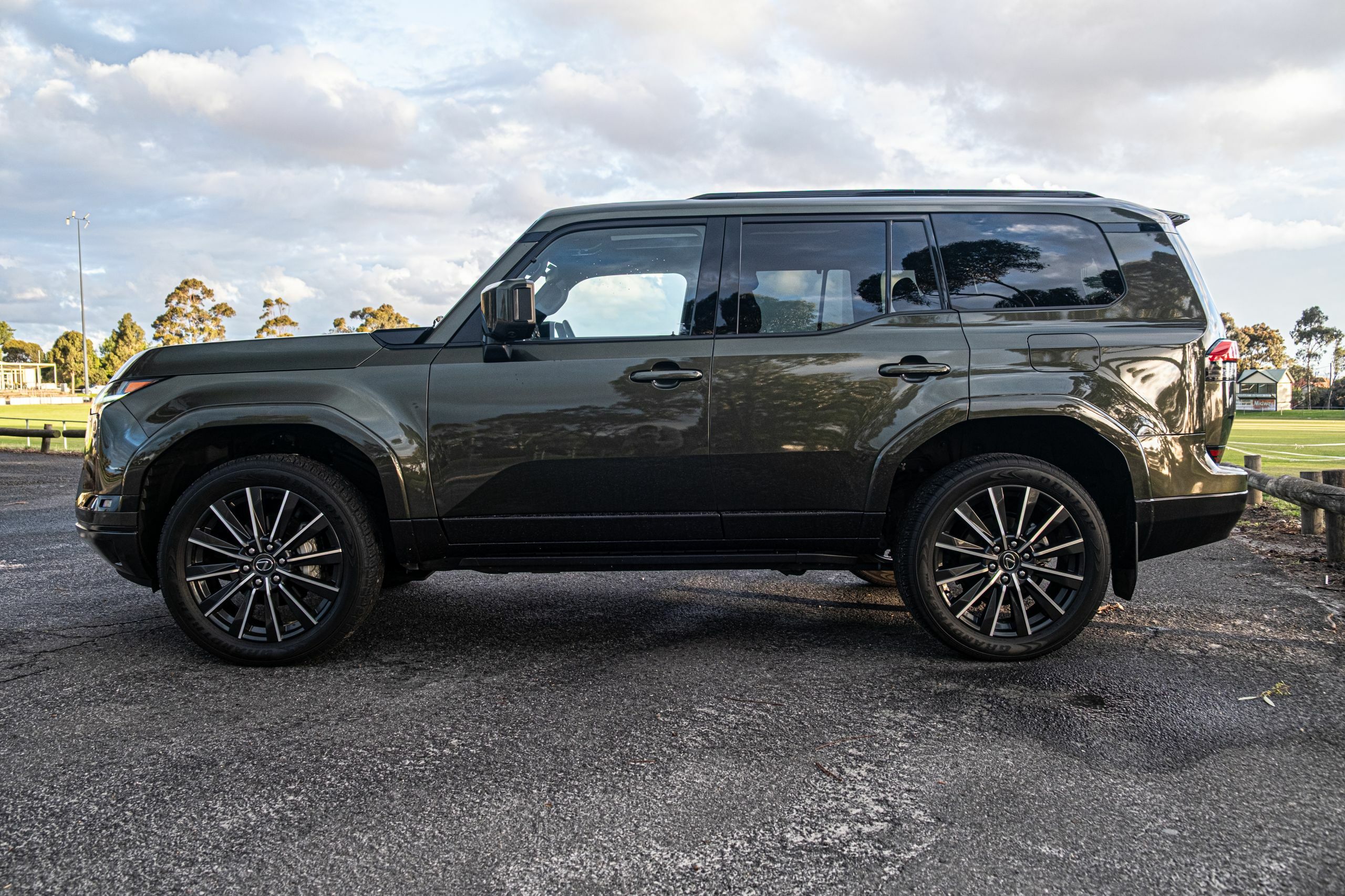 The 2026 Lexus GX 550 Will Give G-Wagon Owners Second Thoughts | Review