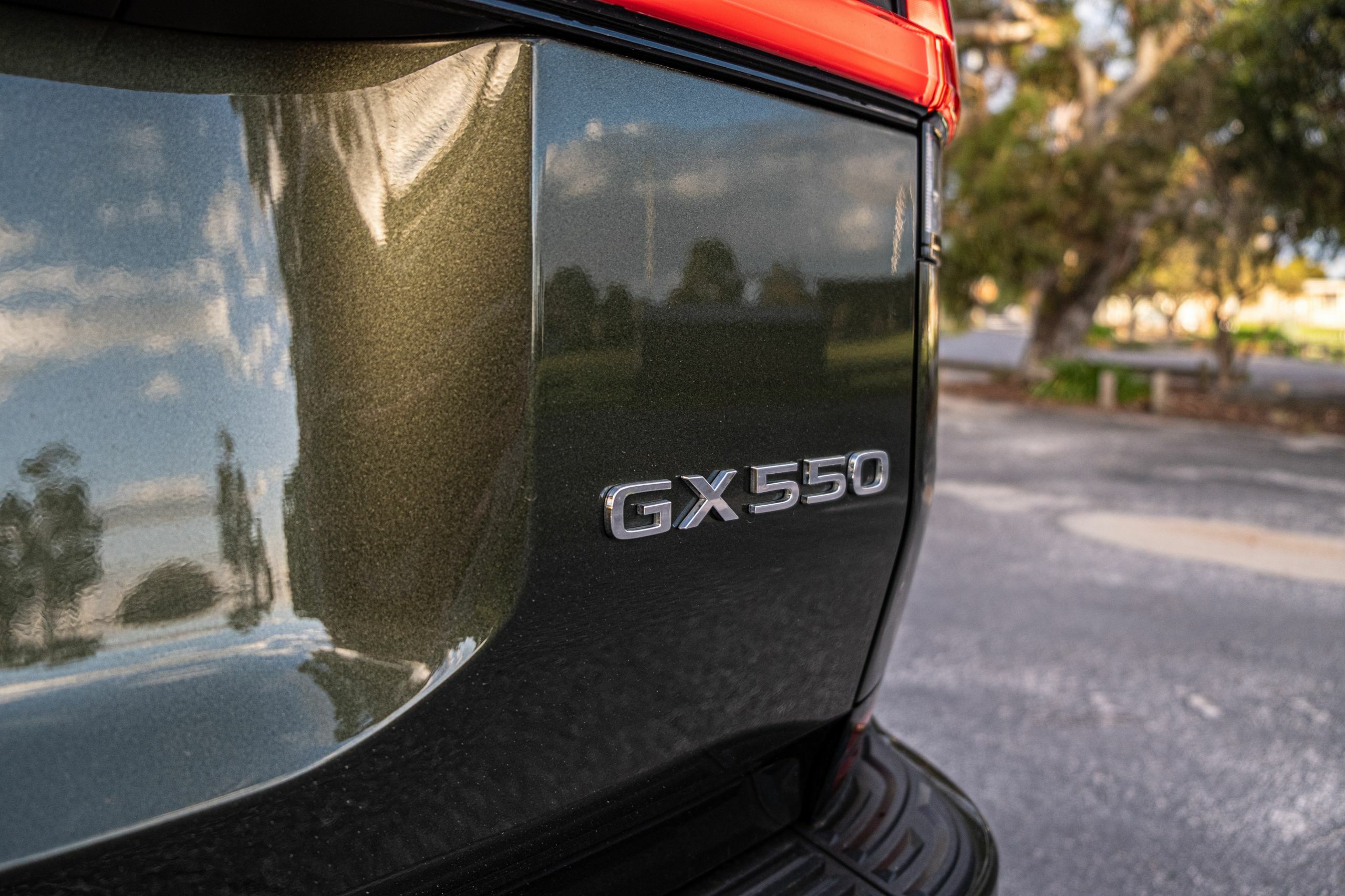 The 2026 Lexus GX 550 Will Give G-Wagon Owners Second Thoughts | Review