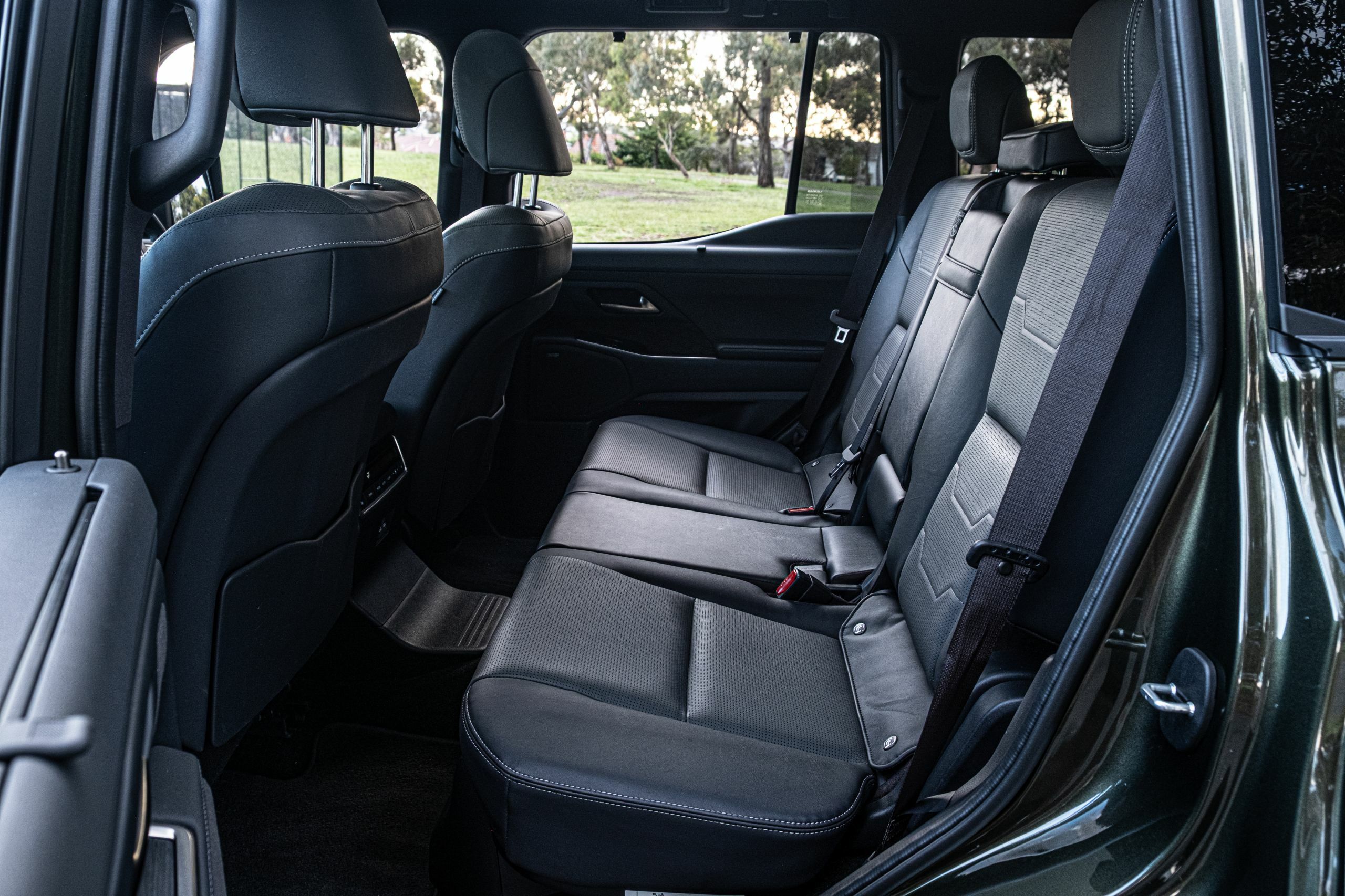 The 2026 Lexus GX 550 Will Give G-Wagon Owners Second Thoughts | Review