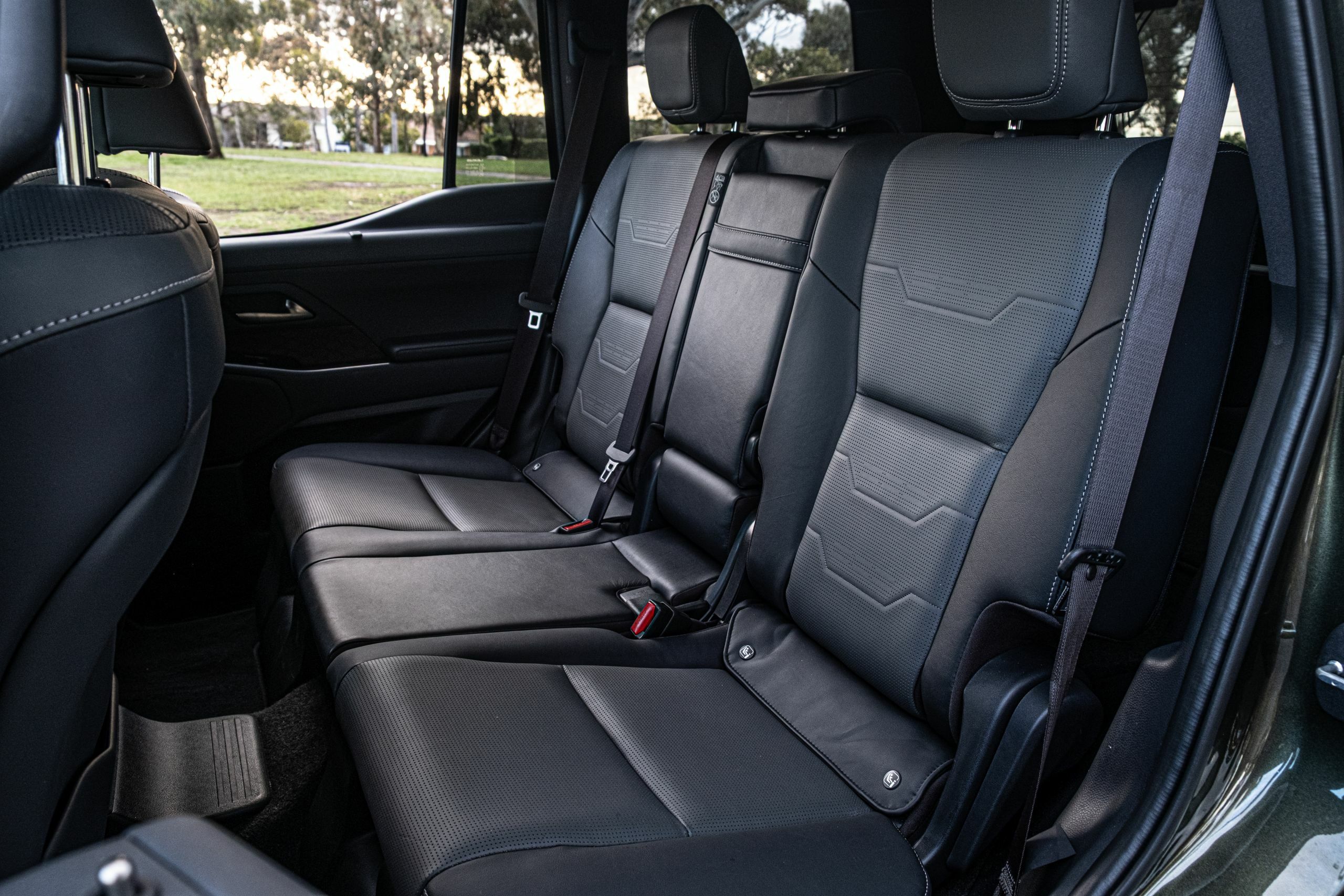 The 2026 Lexus GX 550 Will Give G-Wagon Owners Second Thoughts | Review