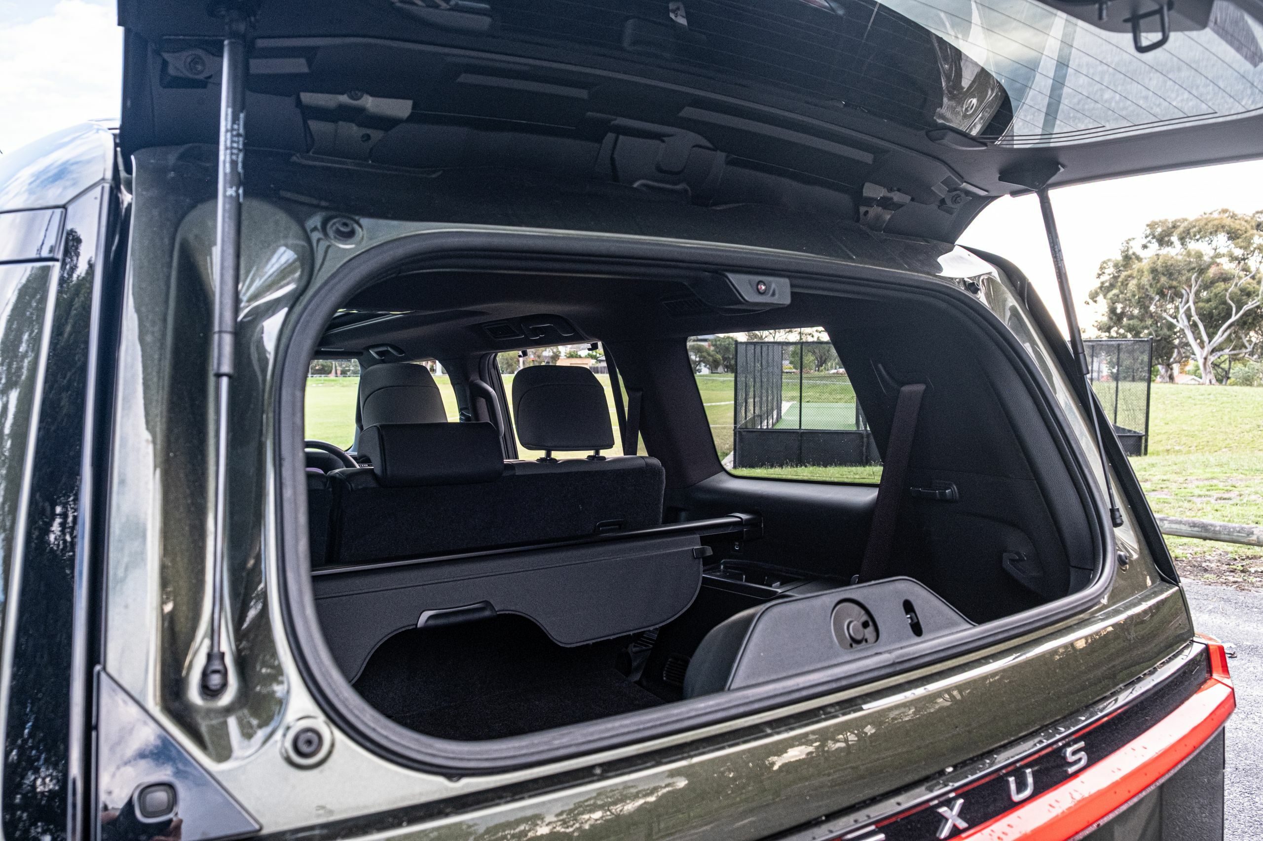 The 2026 Lexus GX 550 Will Give G-Wagon Owners Second Thoughts | Review