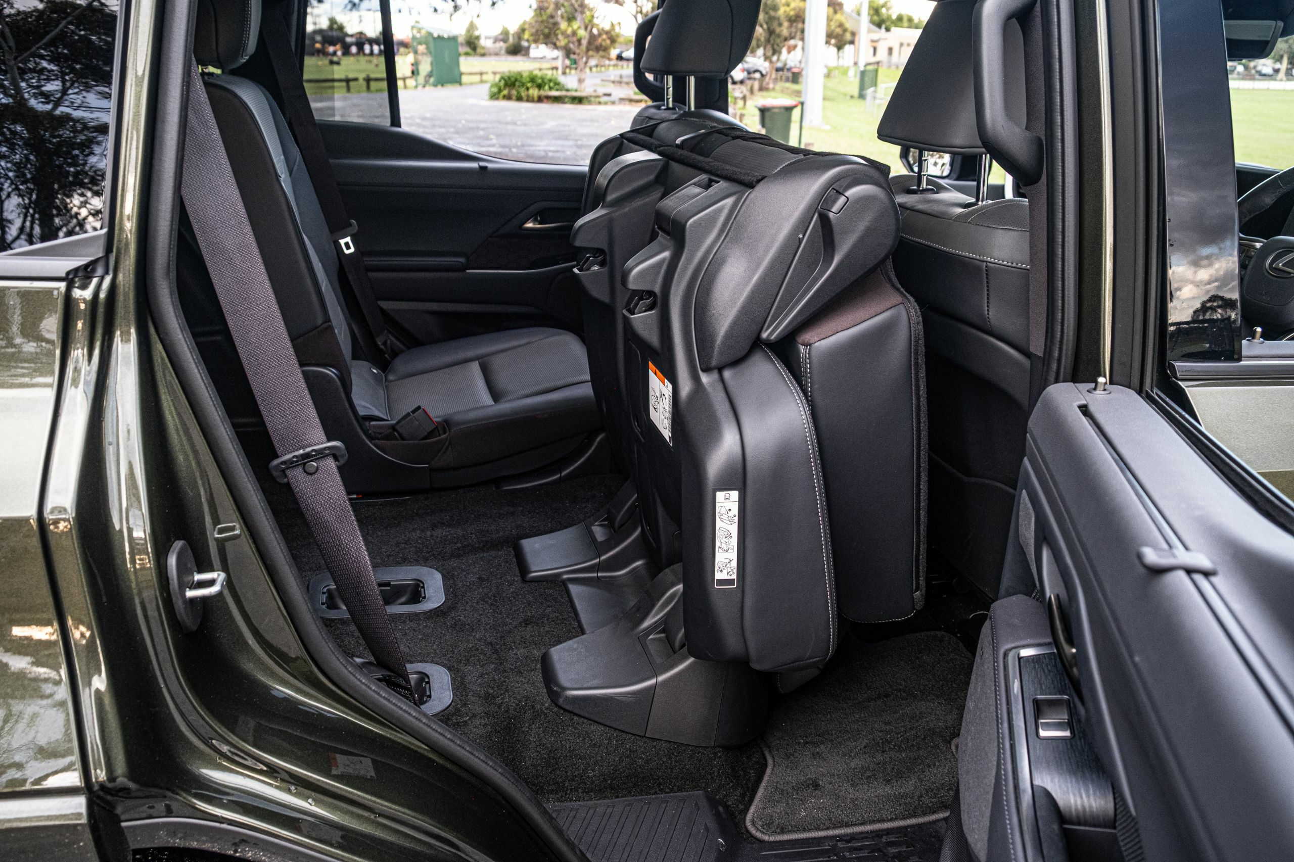 The 2026 Lexus GX 550 Will Give G-Wagon Owners Second Thoughts | Review
