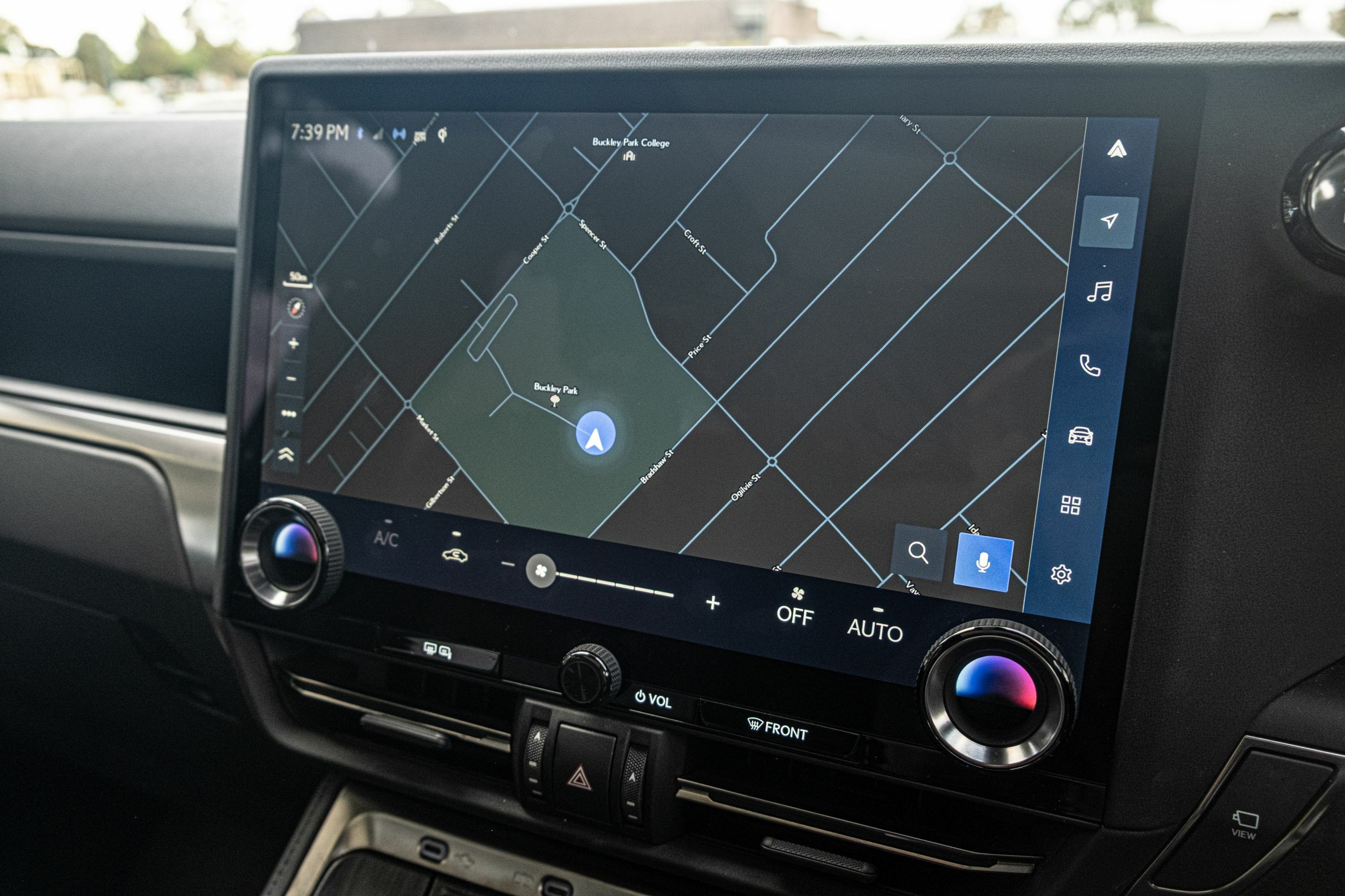 The 2026 Lexus GX 550 Will Give G-Wagon Owners Second Thoughts | Review