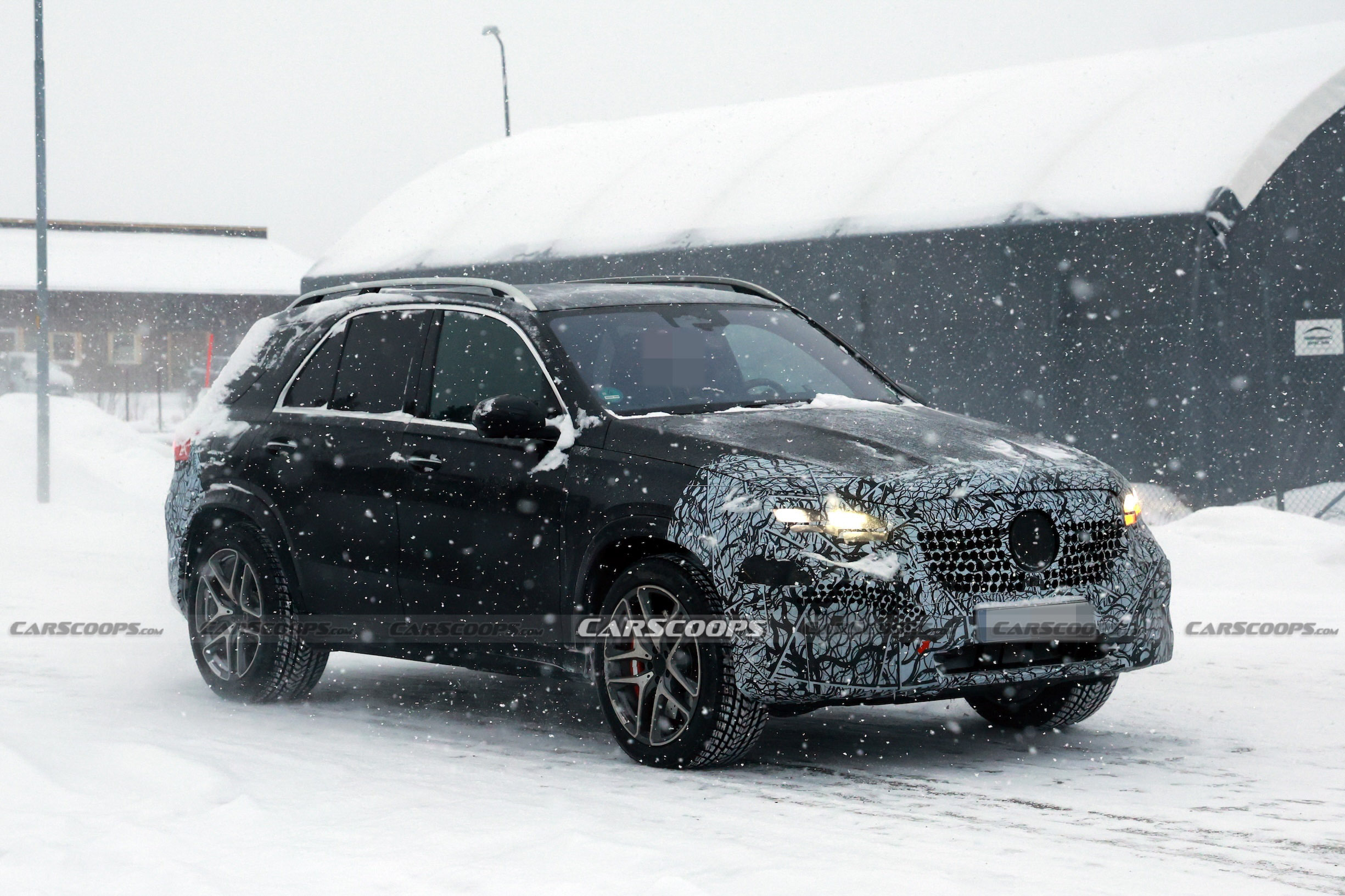 Mercedes GLE spy shots 00006