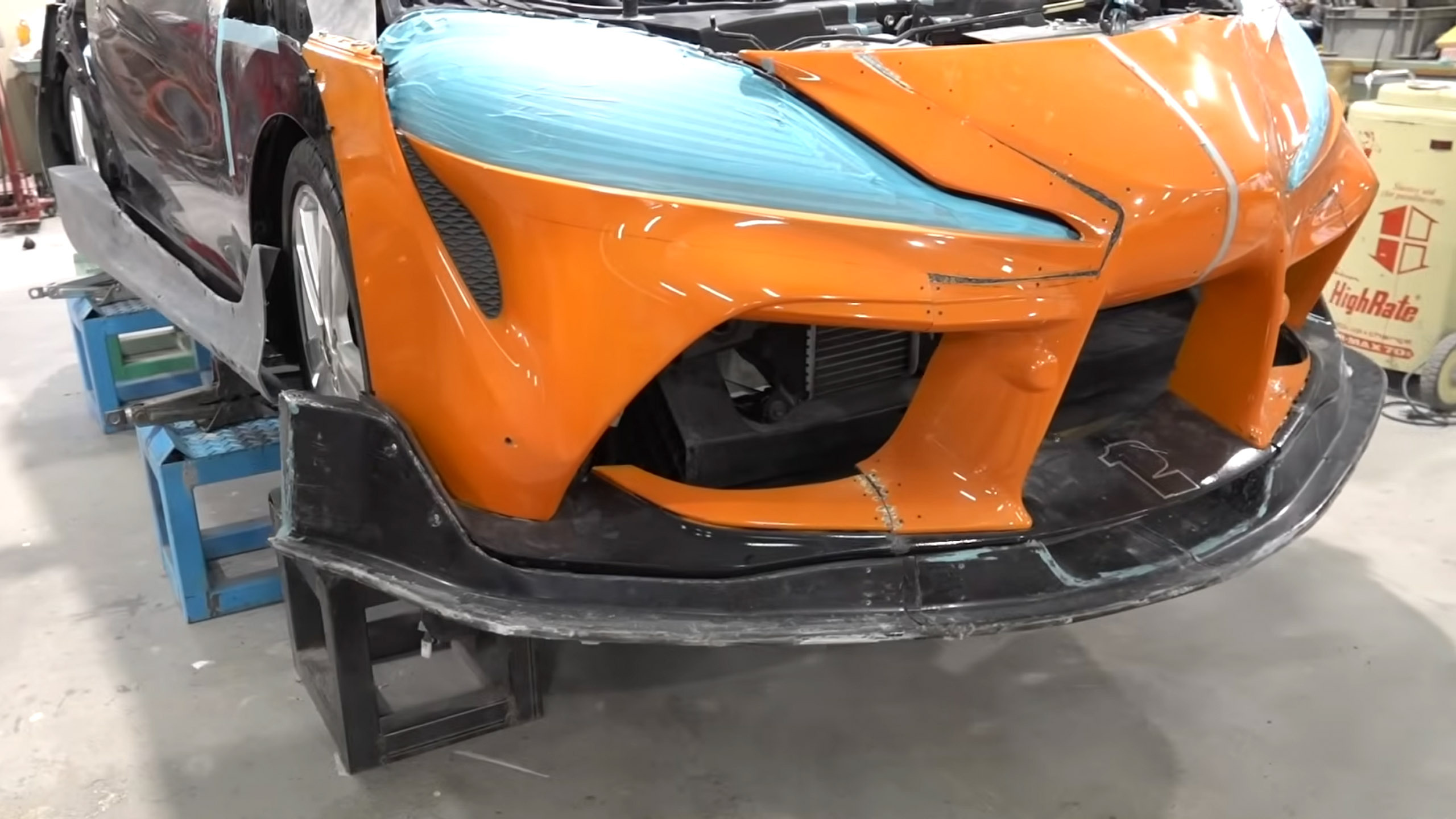 Існує лише один, і це може бути найменша GR Supra з коли-небудь побудованих