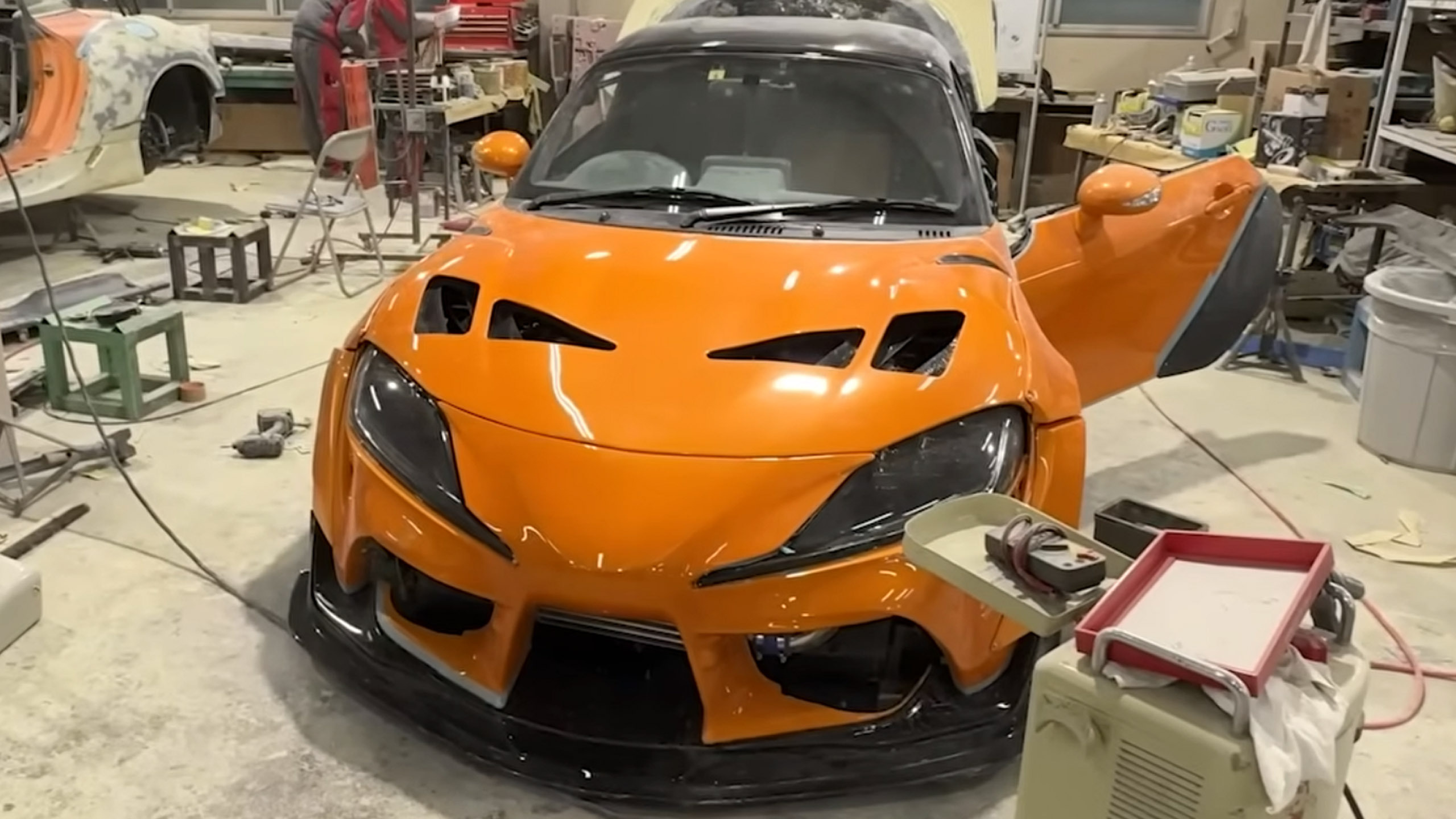 Існує лише один, і це може бути найменша GR Supra з коли-небудь побудованих