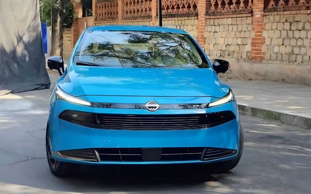 Нова Nissan Versa