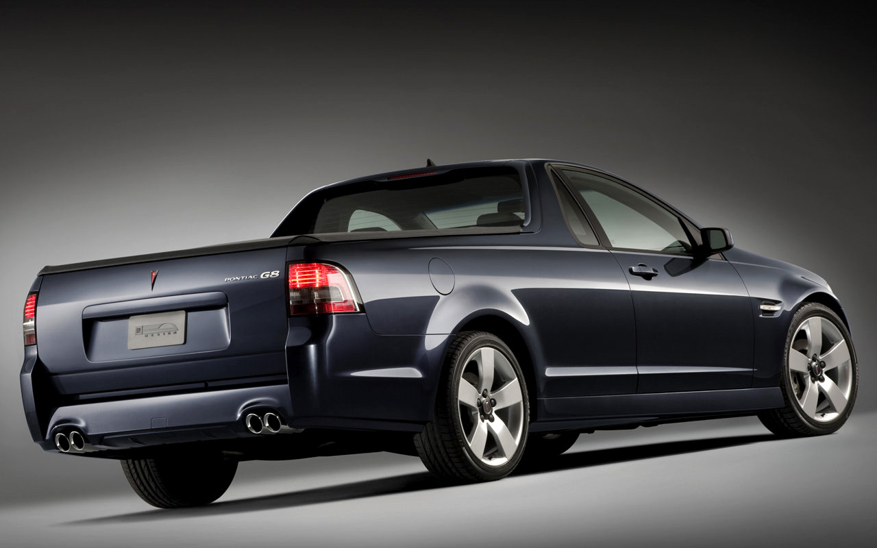 Pontiac G8 Sport Truck 00006