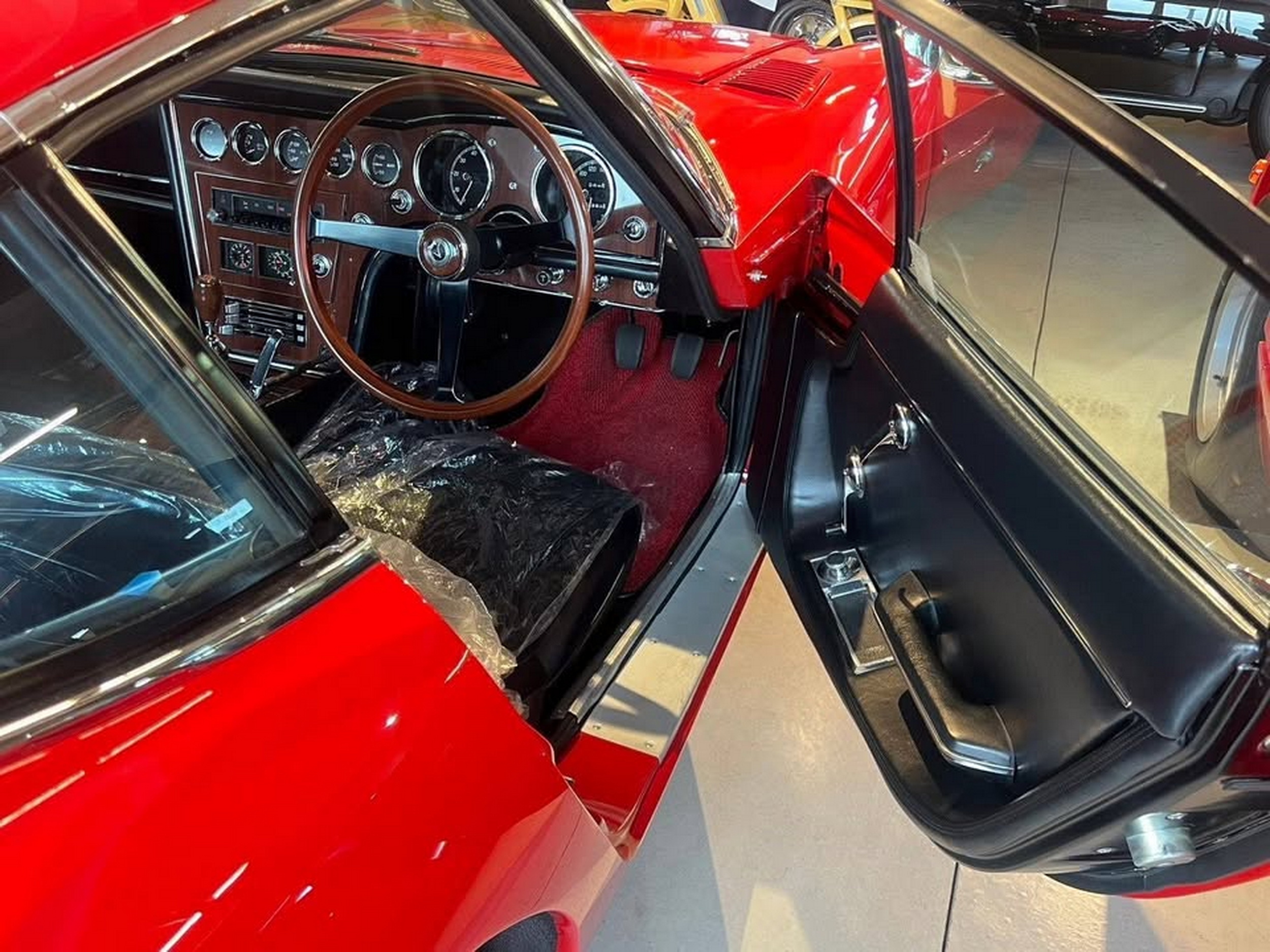 Toyota 2000GT Trio Listing - Facebook (5)