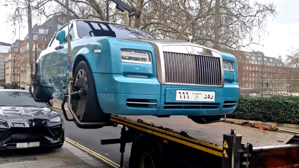 London’s Fed Up With Foreign Millionaires Dodging Fines, So It’s Towing Their Exotic Cars