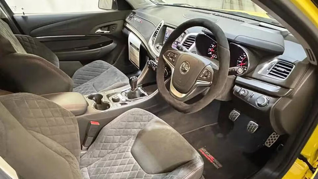 HSV GTSR W1 Maloo збоку