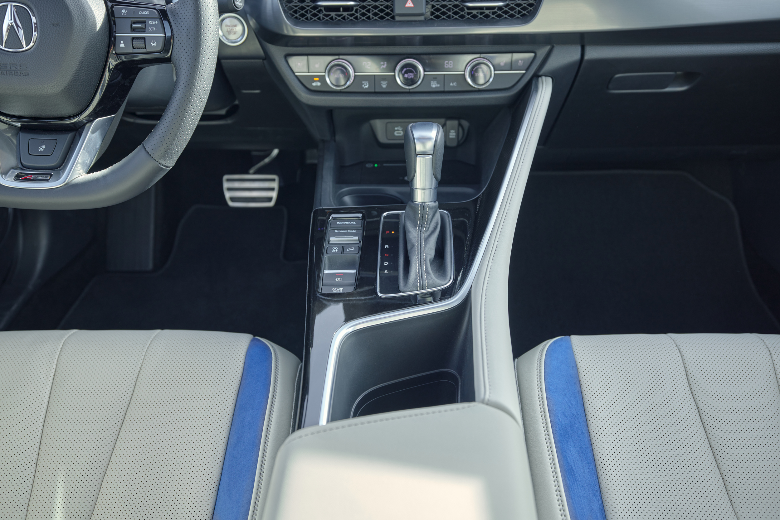 Acura ADX 2026 р. 2026 року стала синьою через різке підвищення цін