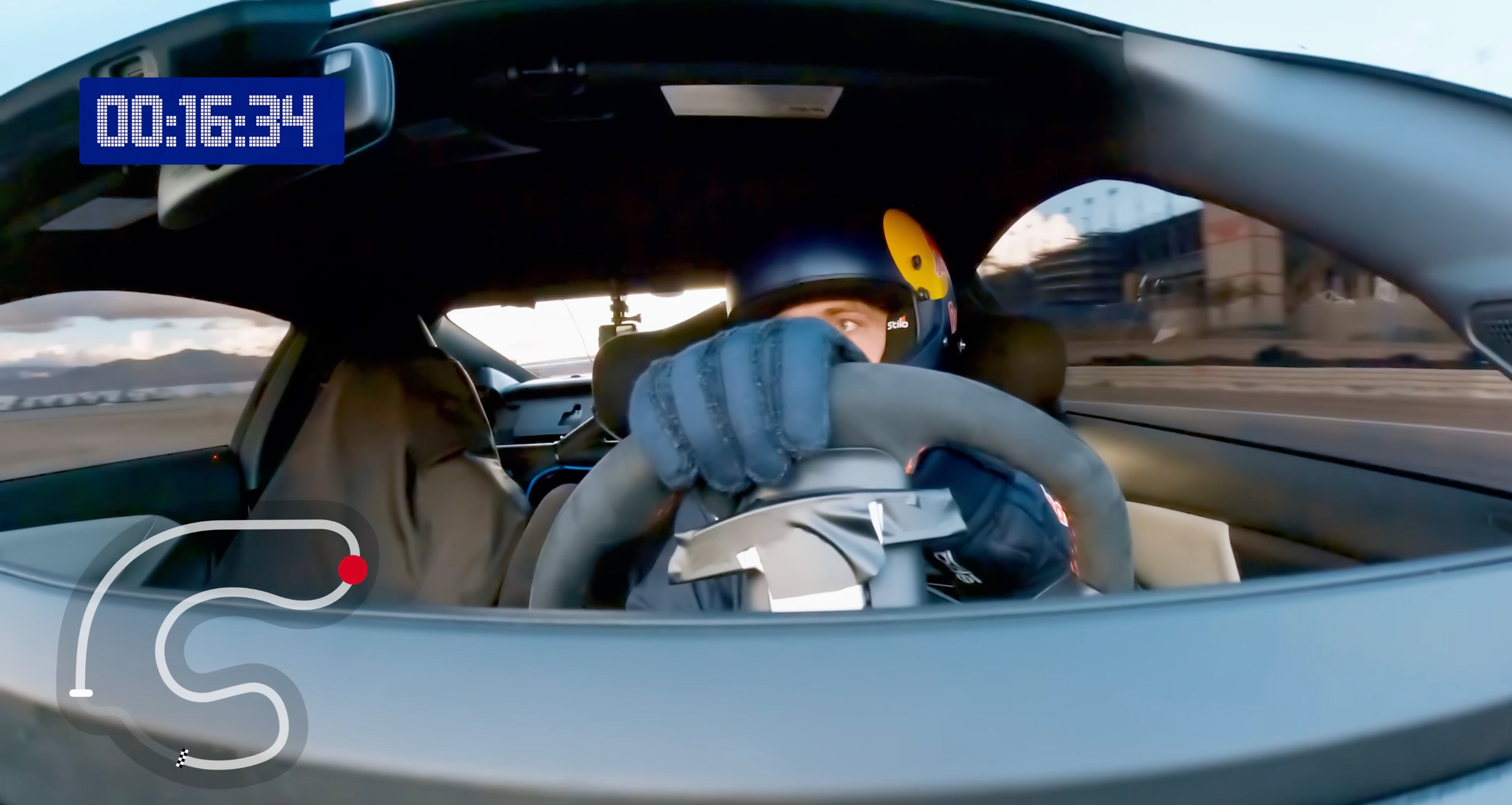 Це відео «випадково» розкрило молодшого брата Mustang GTD