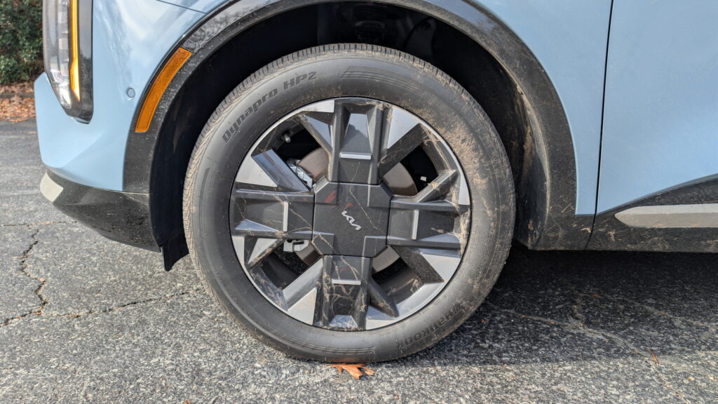  2026 Kia Sportage Hybrid Makes Pricier SUVs Feel Like A Bad Deal | Review