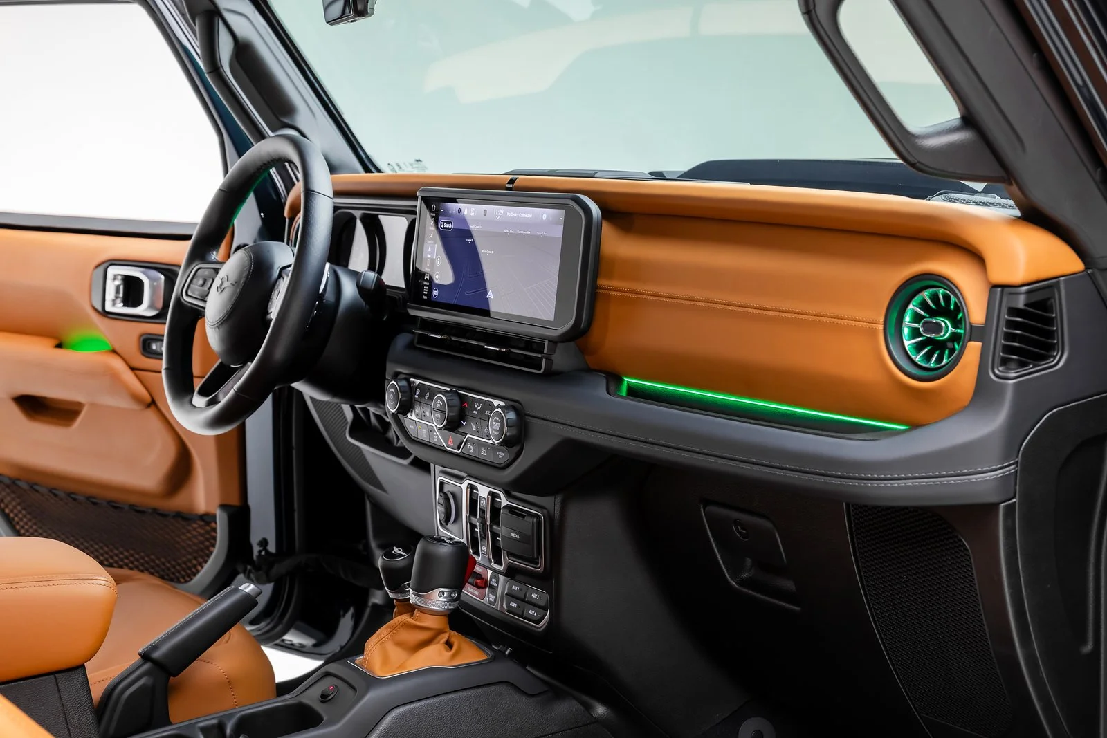 Anda dapat memesan tank Wrangler ini dengan pelindung lapis baja, masker gas, dan tabir asap.