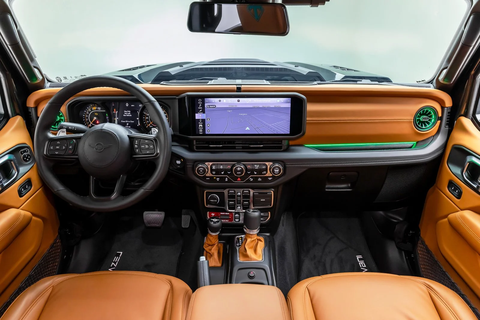 Anda dapat memesan tank Wrangler ini dengan pelindung lapis baja, masker gas, dan tabir asap.
