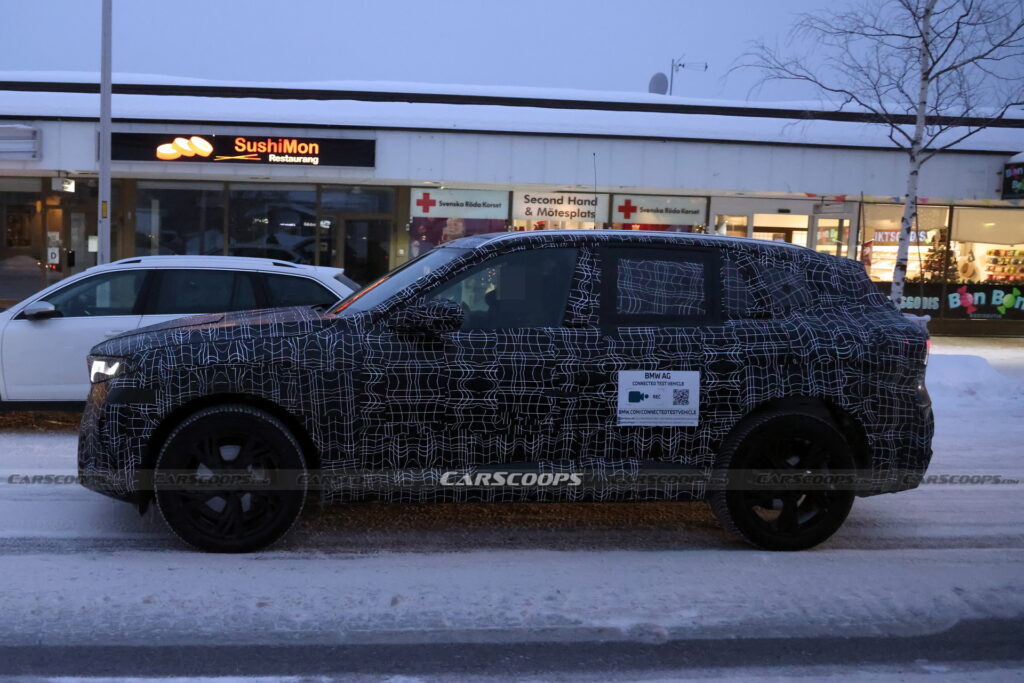  BMW’s New X5 Doesn’t Care What Every Other SUV Is Doing