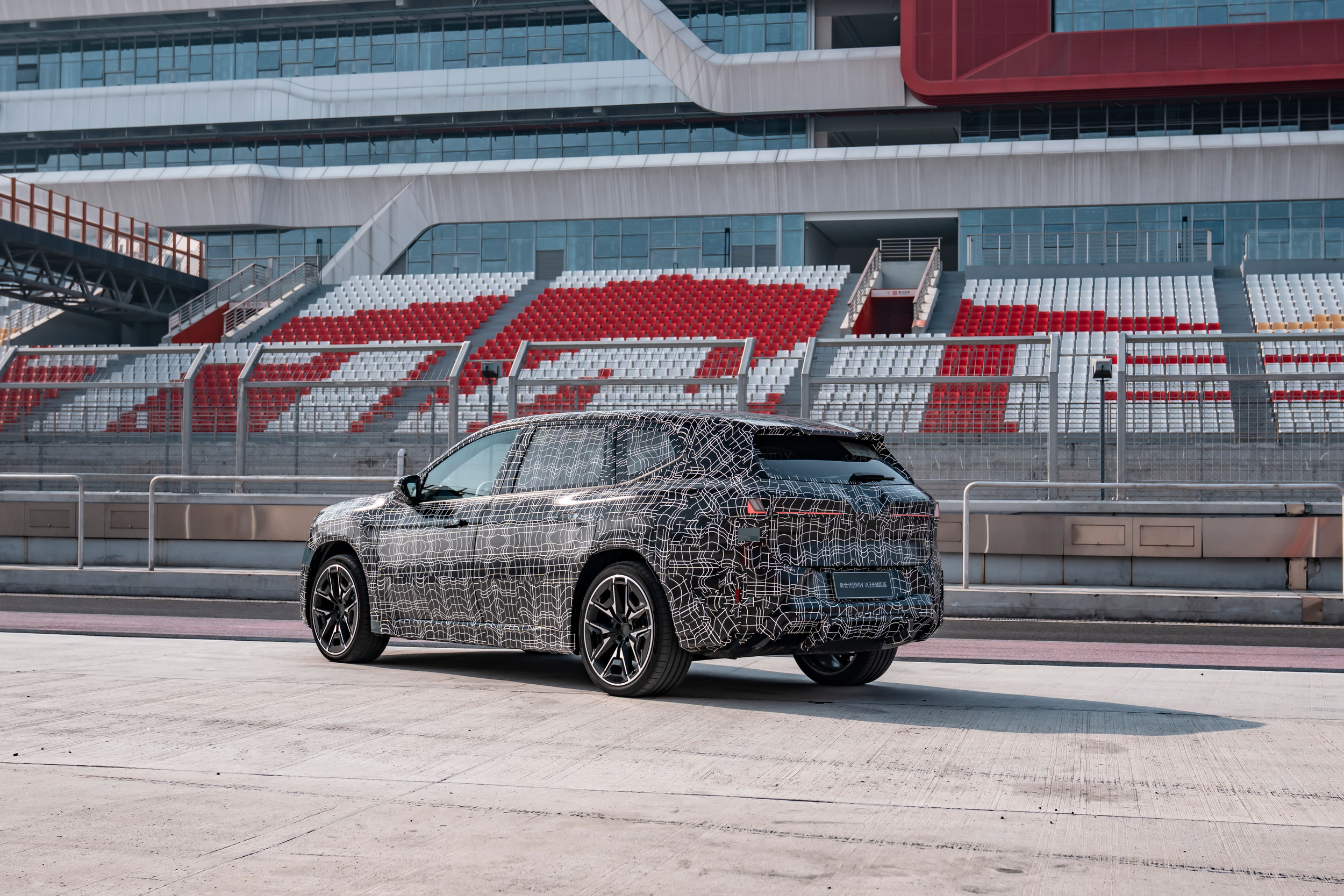 2027 BMW iX3 Long Wheelbase 121 28