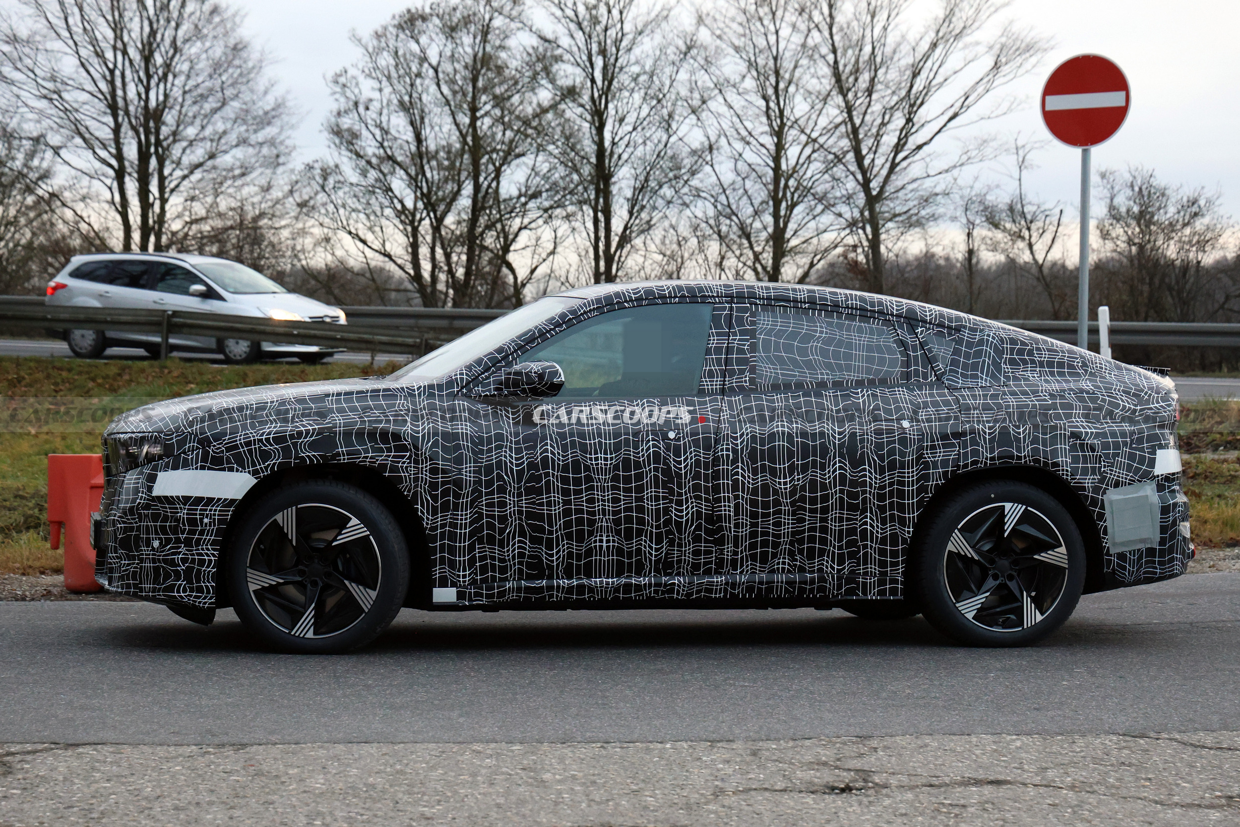 2027 BMW iX4 0108 14