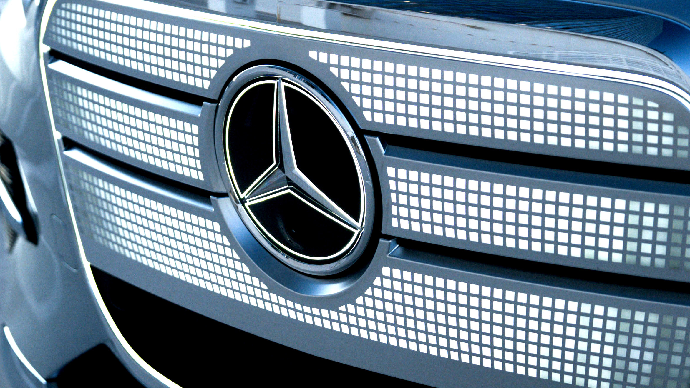 Mercedes Had A Brutal Sales Year, But One SUV Flew Off The Shelves