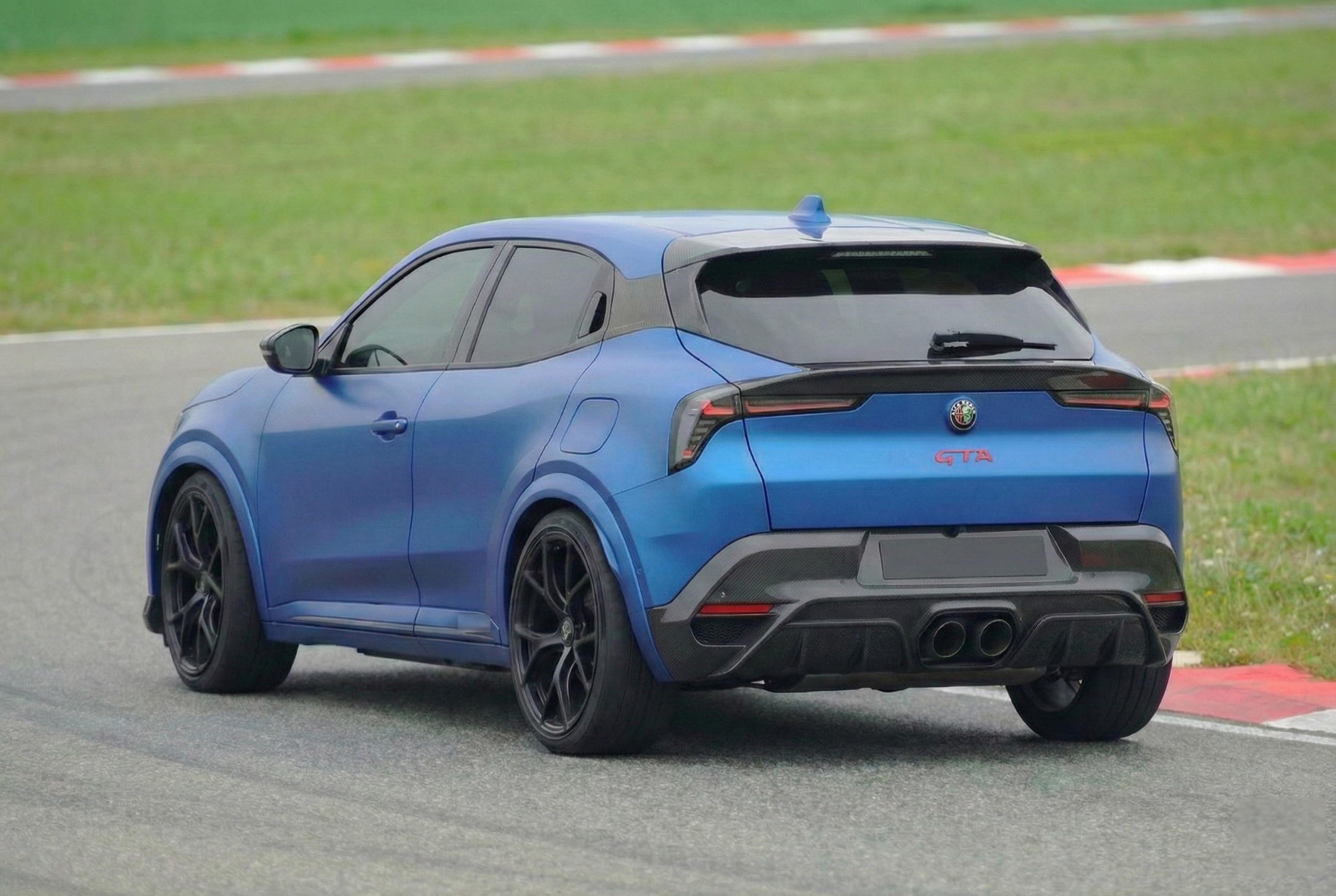 Малюк Alfa GTA виглядає належним чином, але це все ще цифровий дим