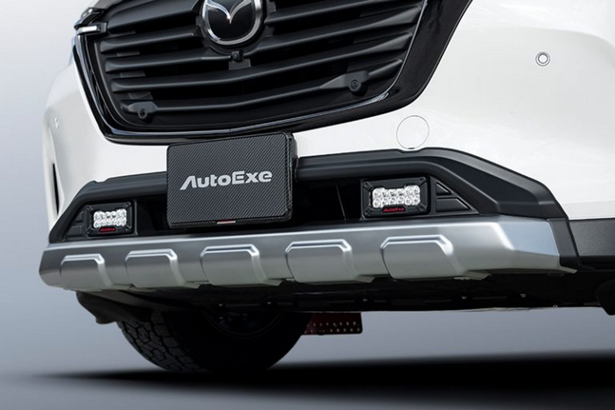 CX-60 був повністю автосалоном, поки AutoExe не вирішила, що йому варто помитися брудом