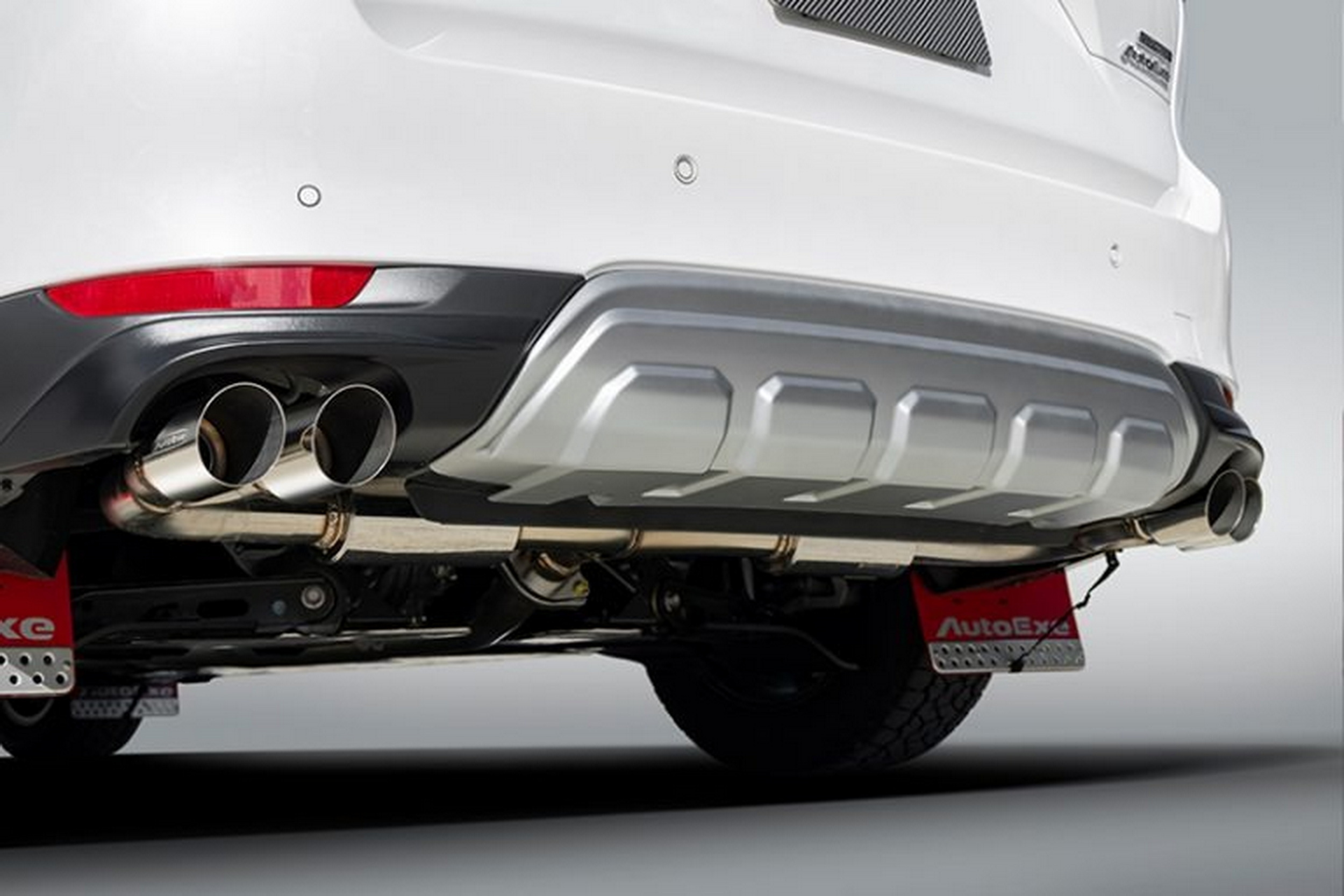 CX-60 був повністю автосалоном, поки AutoExe не вирішила, що йому варто помитися брудом