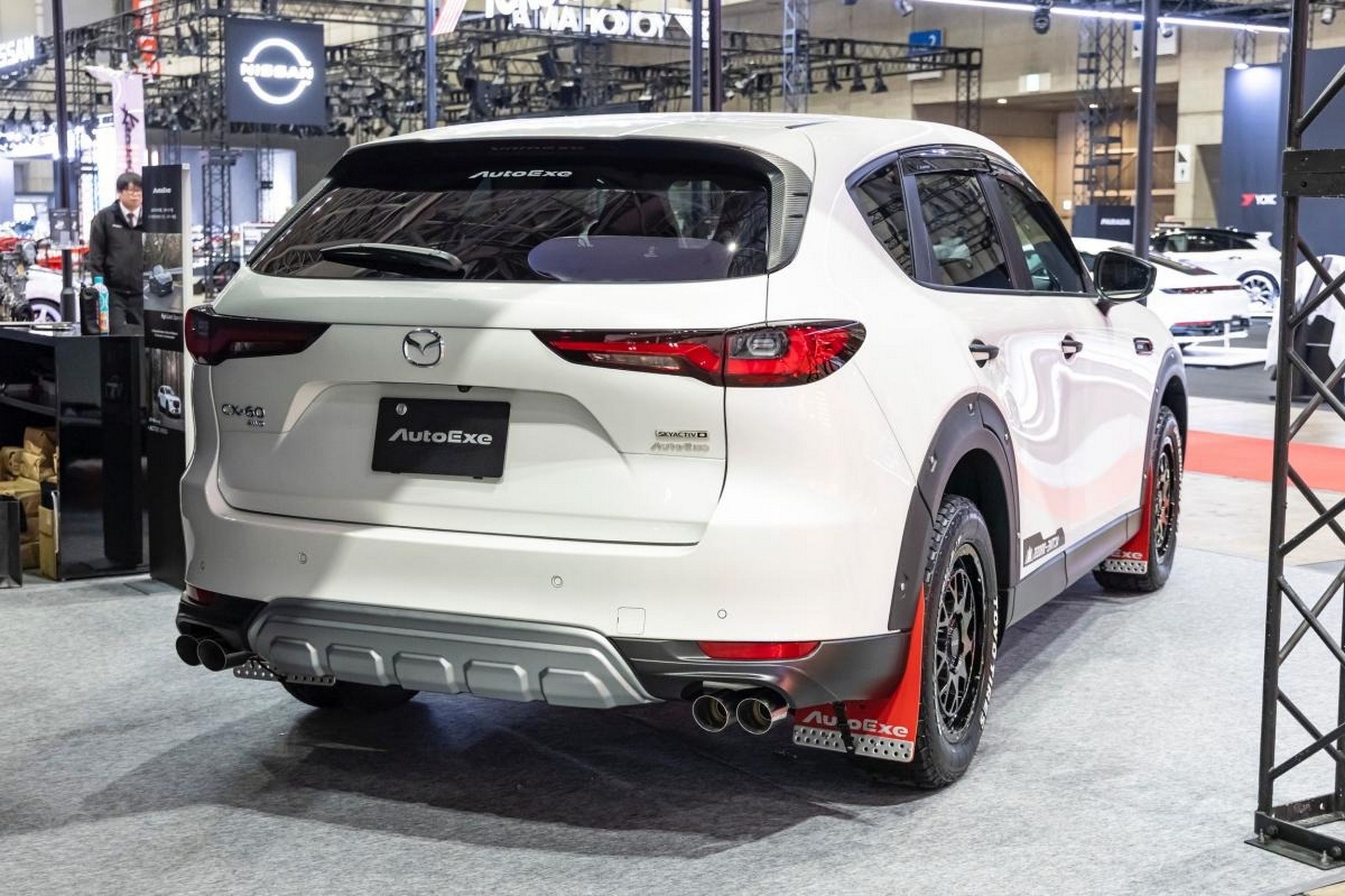 CX-60 був повністю автосалоном, поки AutoExe не вирішила, що йому варто помитися брудом